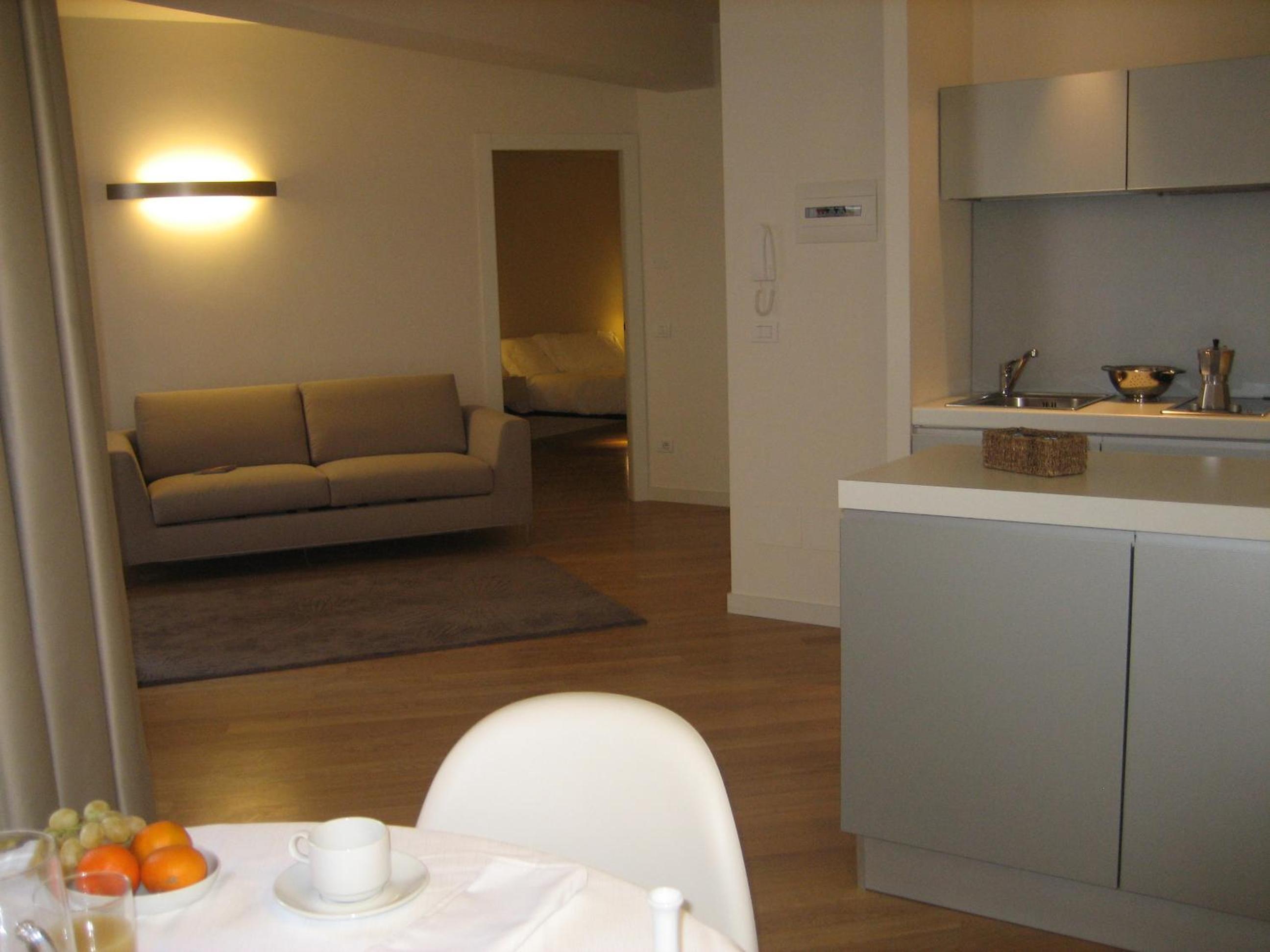 One-Bedroom Deluxe Apartment