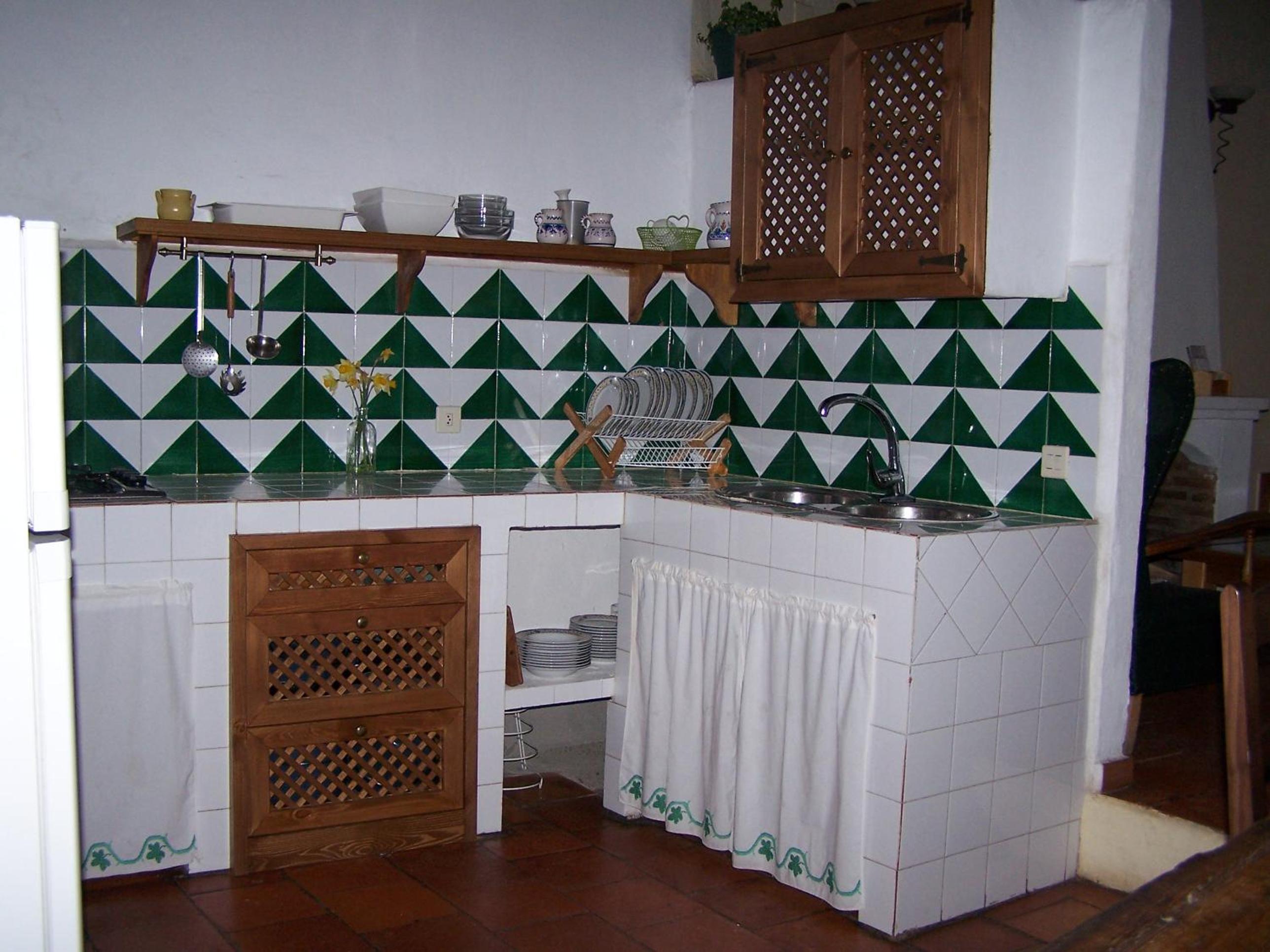 Four-Bedroom Apartment with Garden photo 3