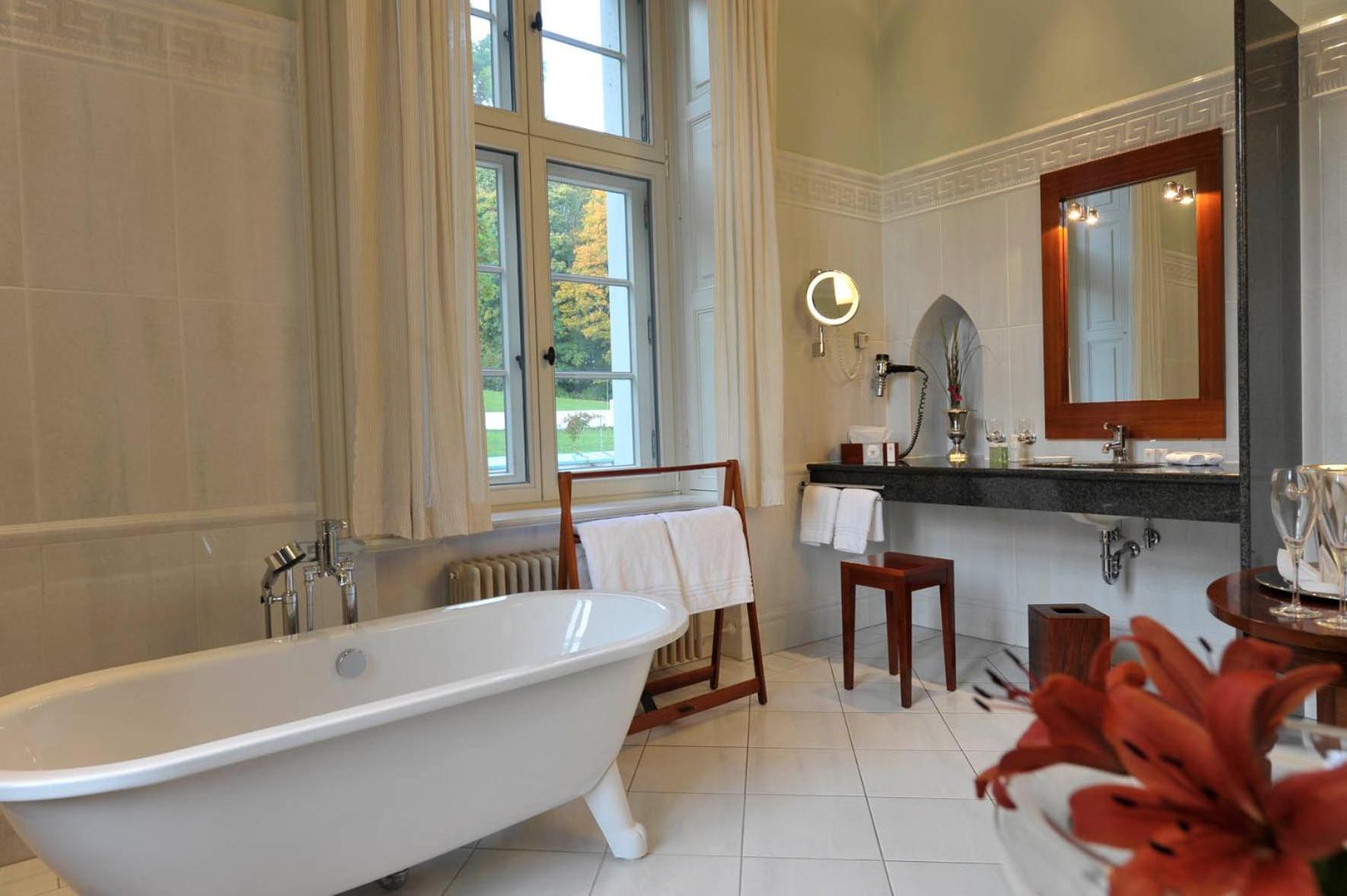 Junior Suite with Garden View