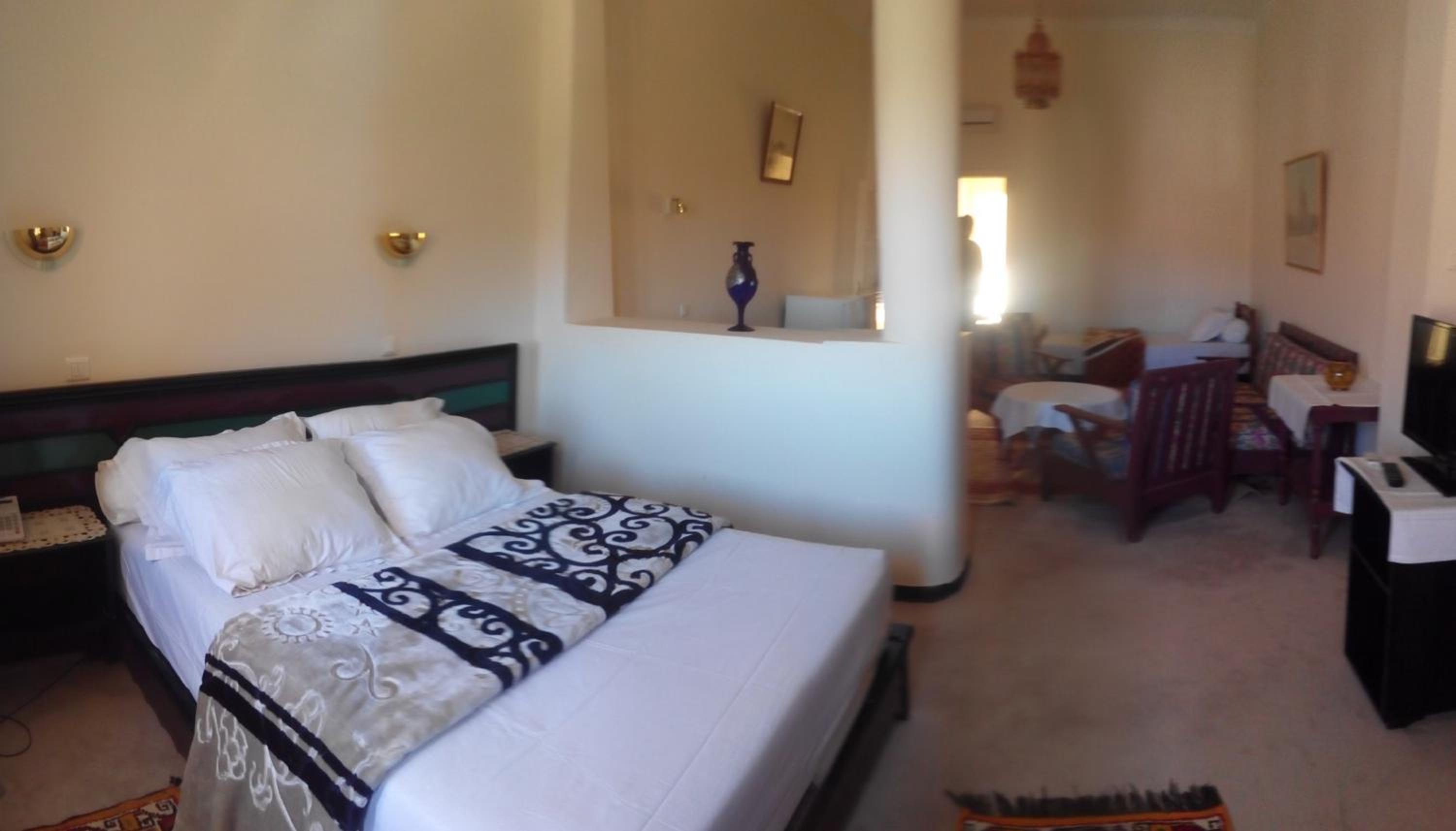 Standard Double Room photo 2