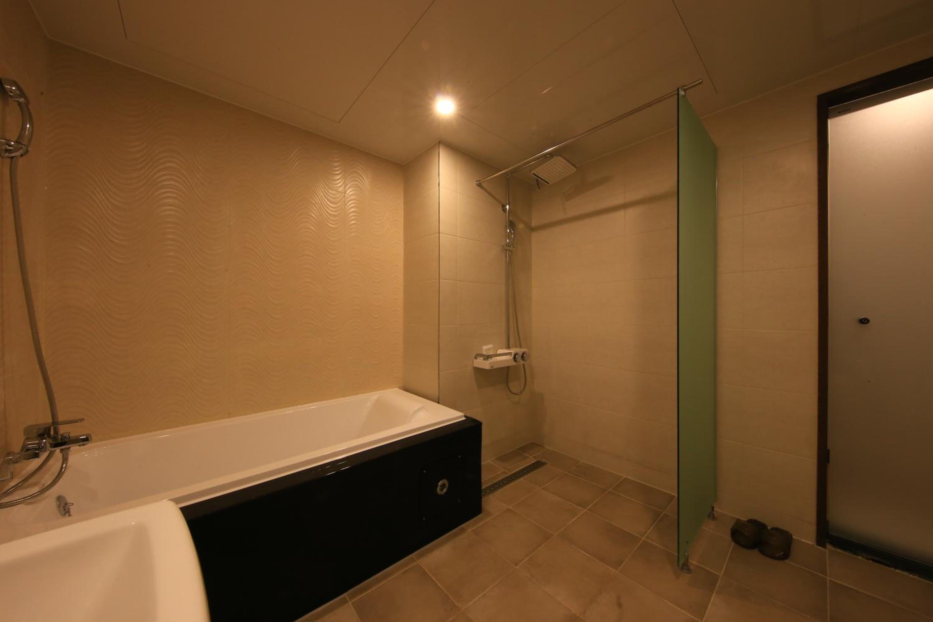 Deluxe Double Room - Photo 5