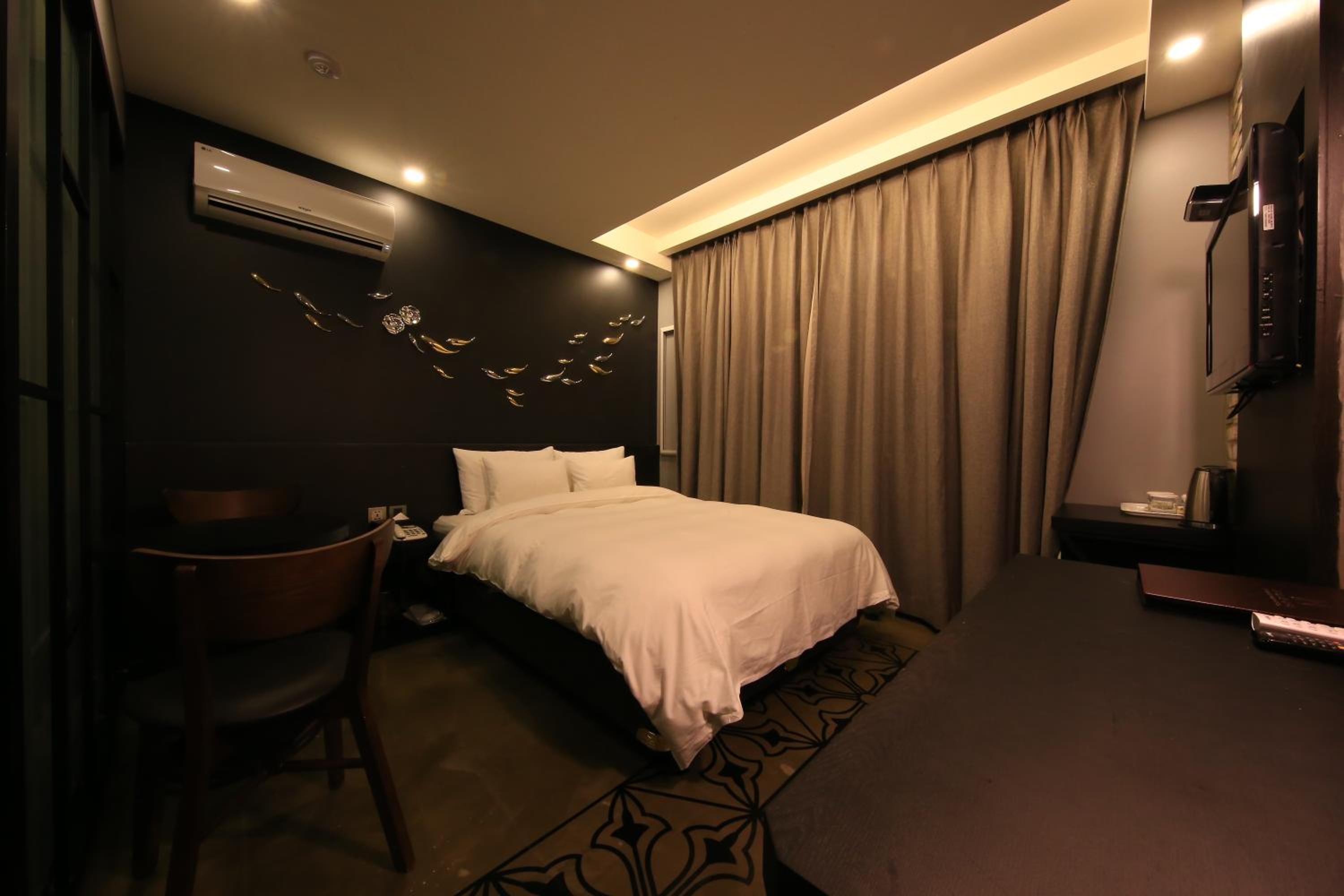 Economy Double Room - Photo 1