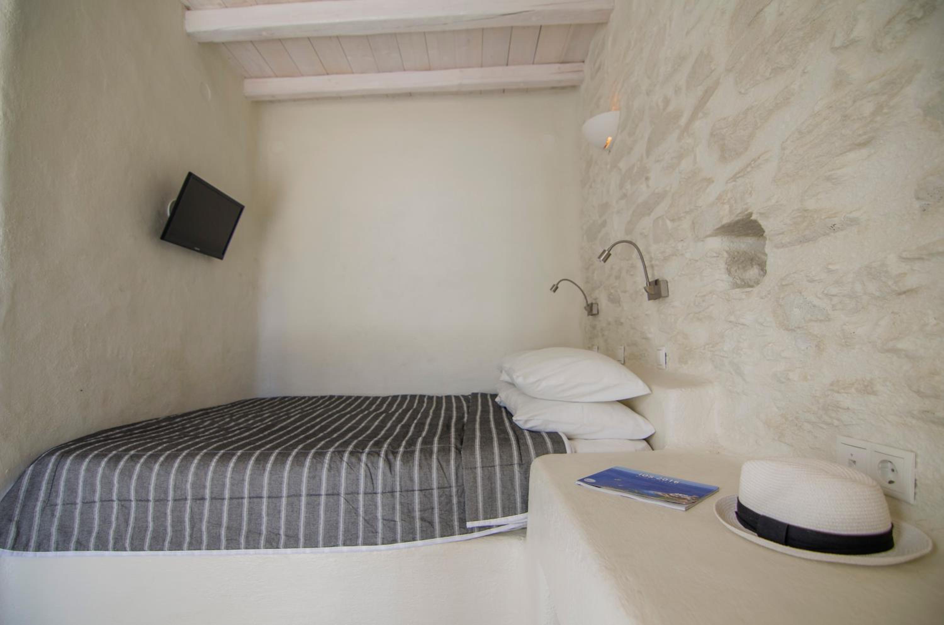 Economy Traditional Double Room  photo 2