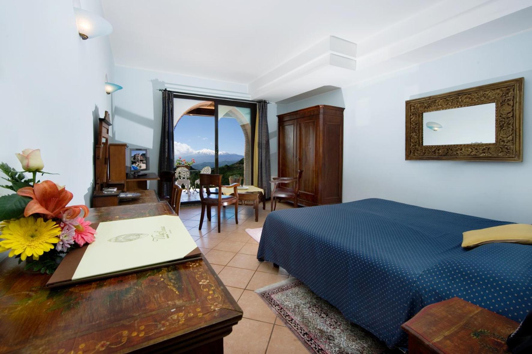 Deluxe Double or Twin Room with View - Photo 1
