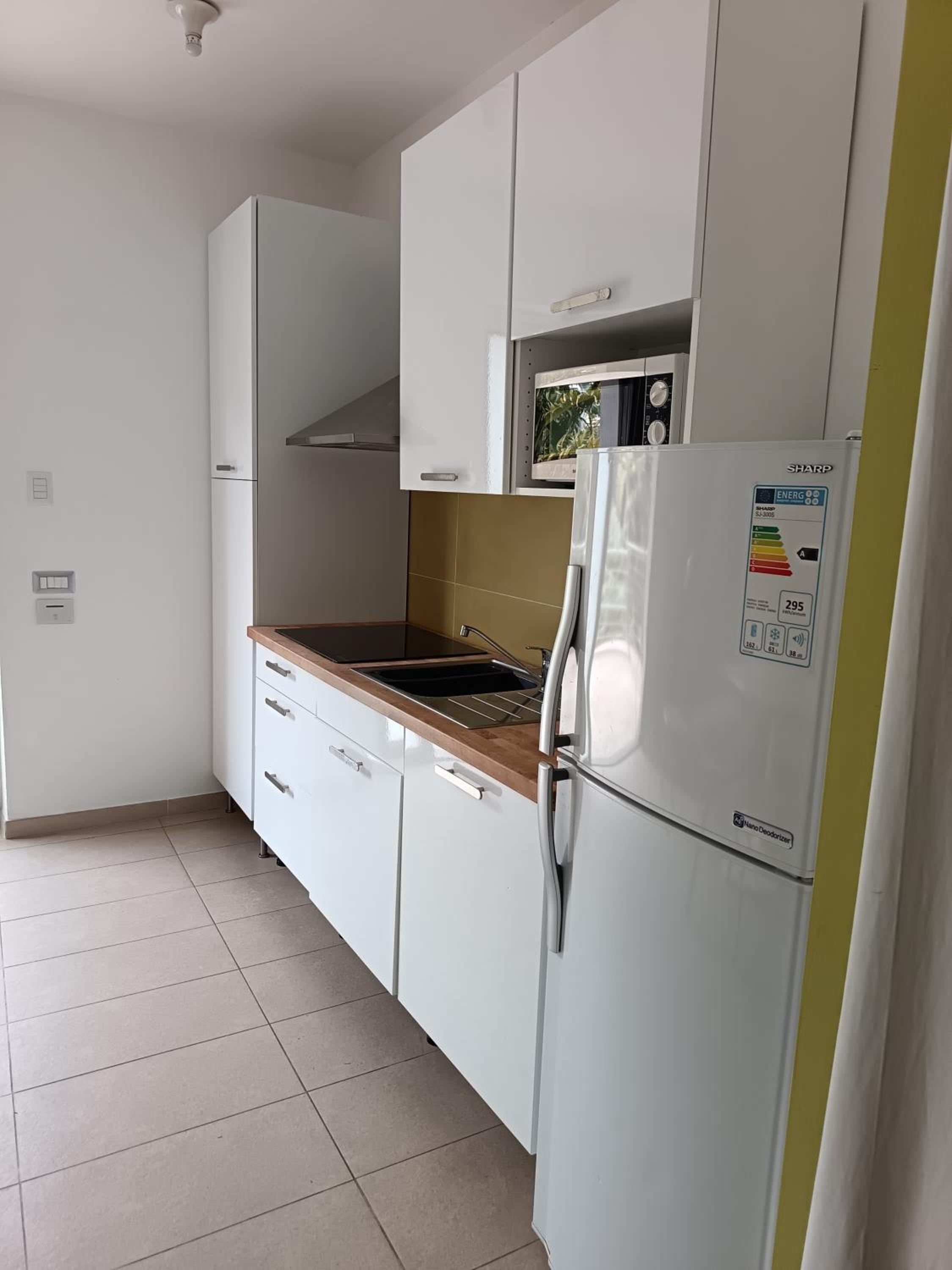 One-Bedroom Apartment with Sea View photo 1