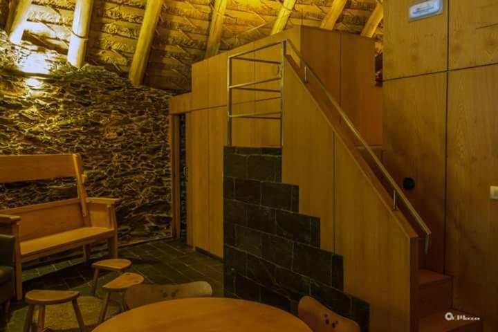 Apartment with Mountain View photo 3