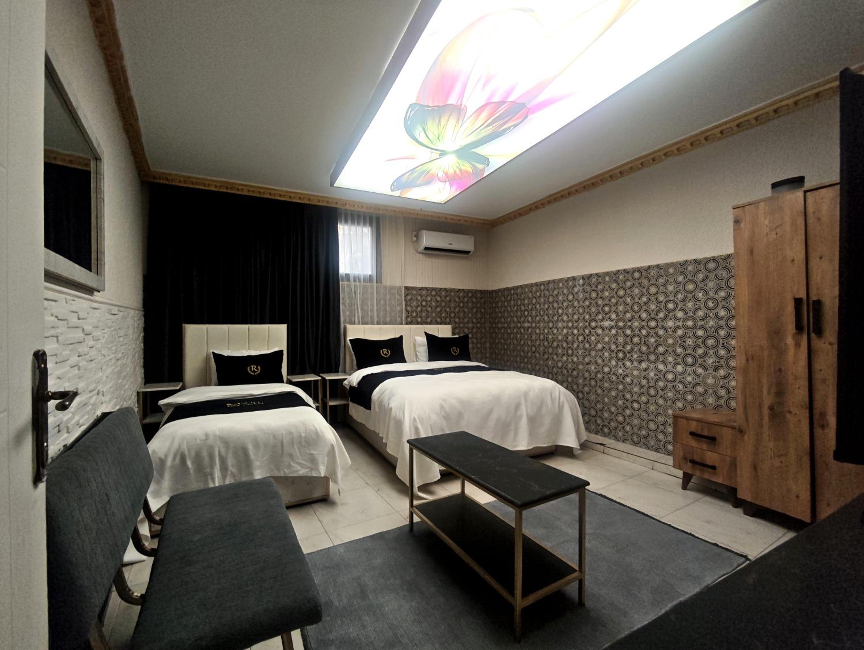 Basement Triple Room