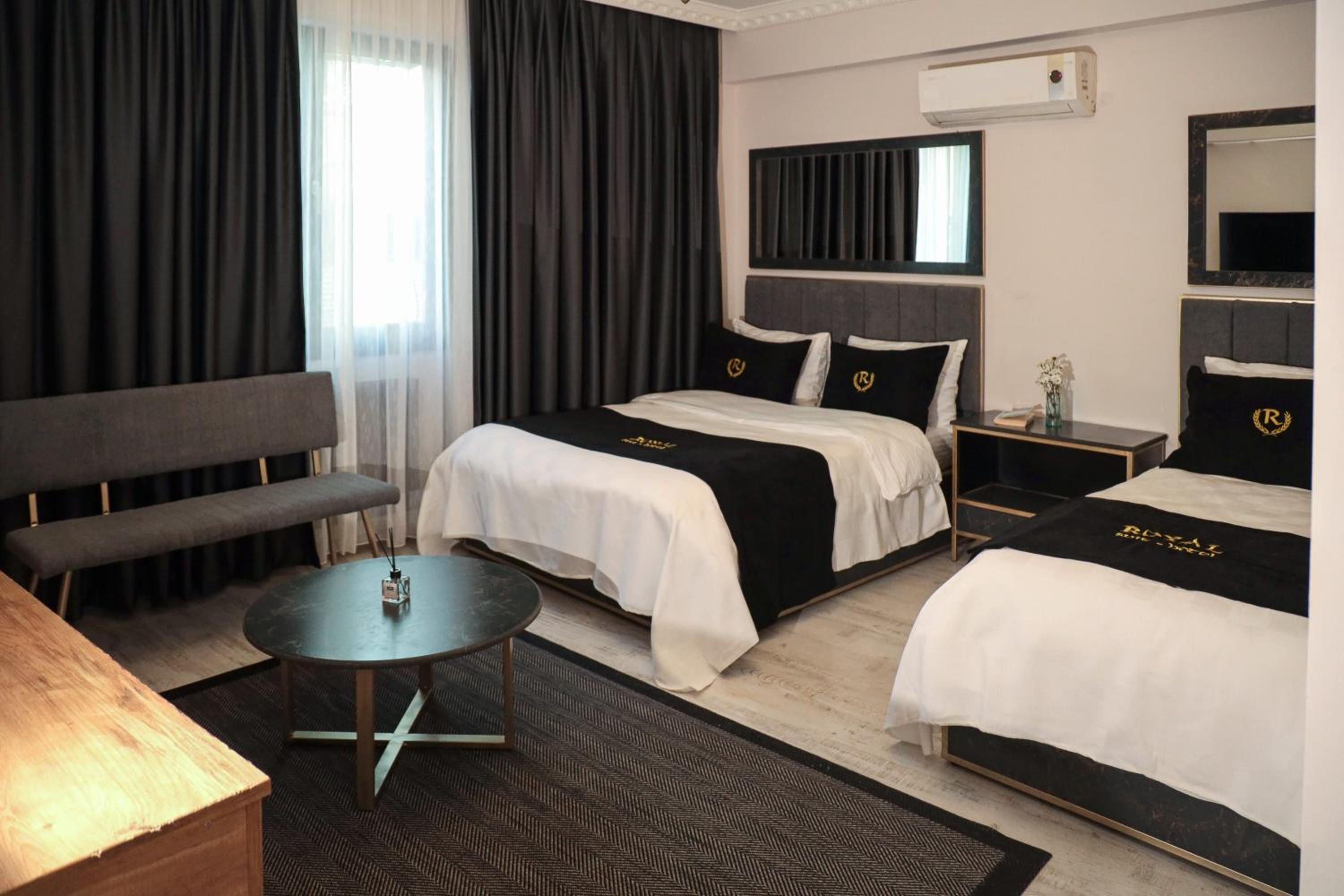 Deluxe Quadruple Room photo 1