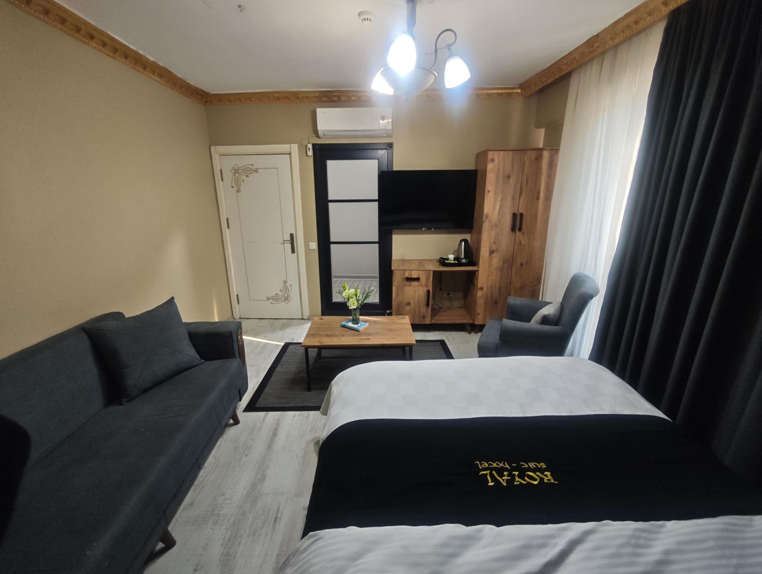 Deluxe Triple Room photo 1