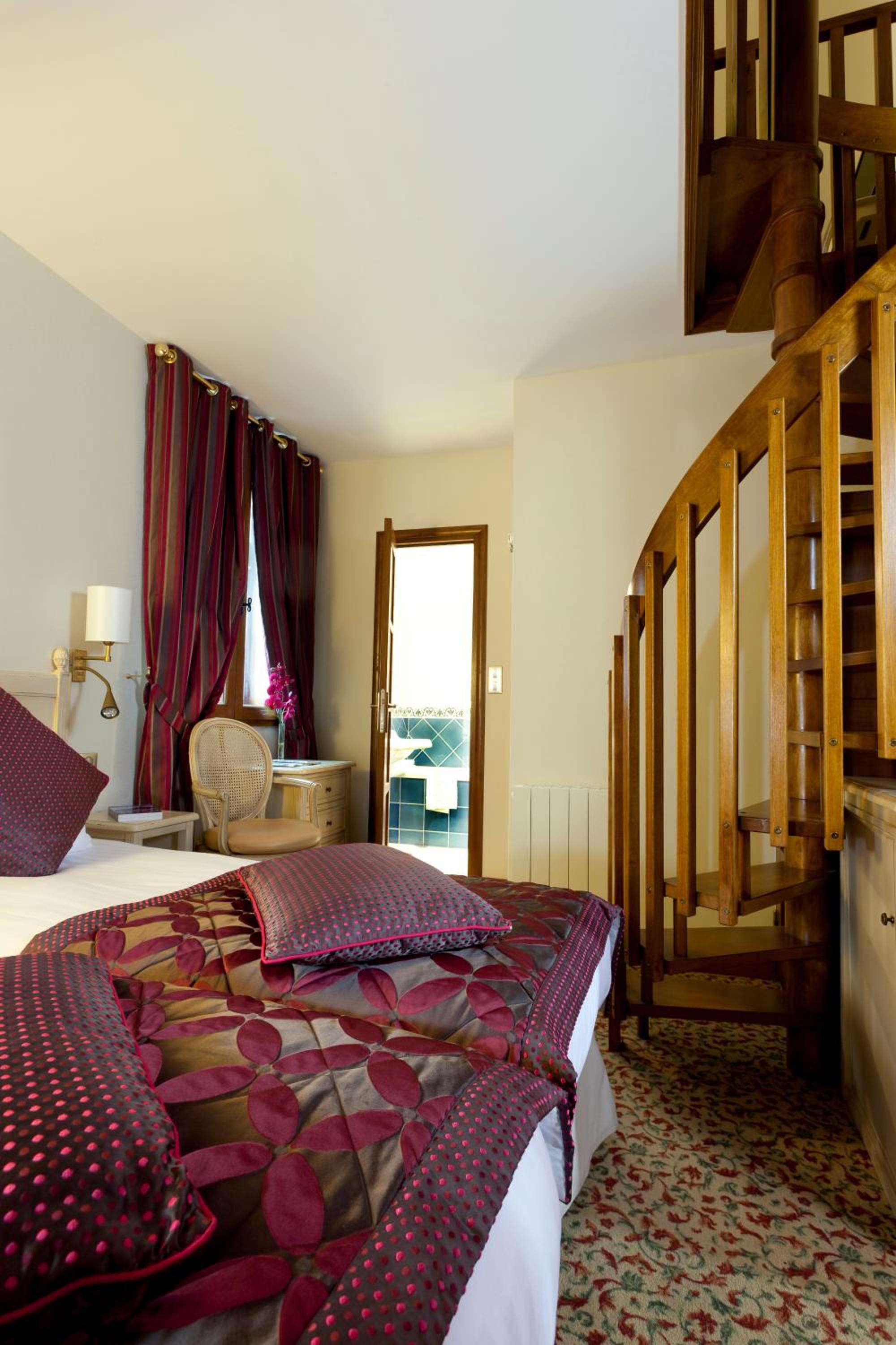 Quadruple Room - Photo 5