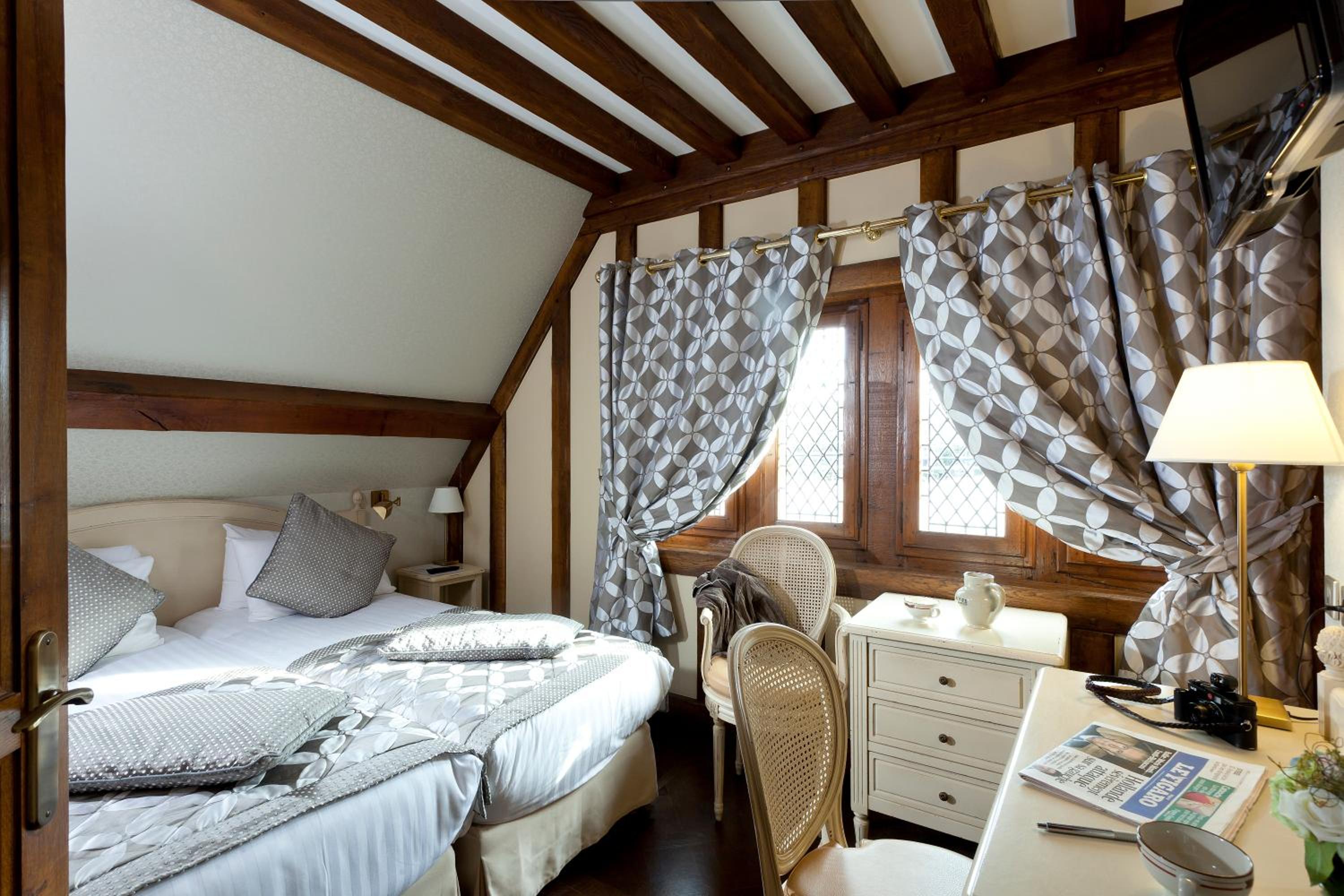 Twin Room - Photo 4