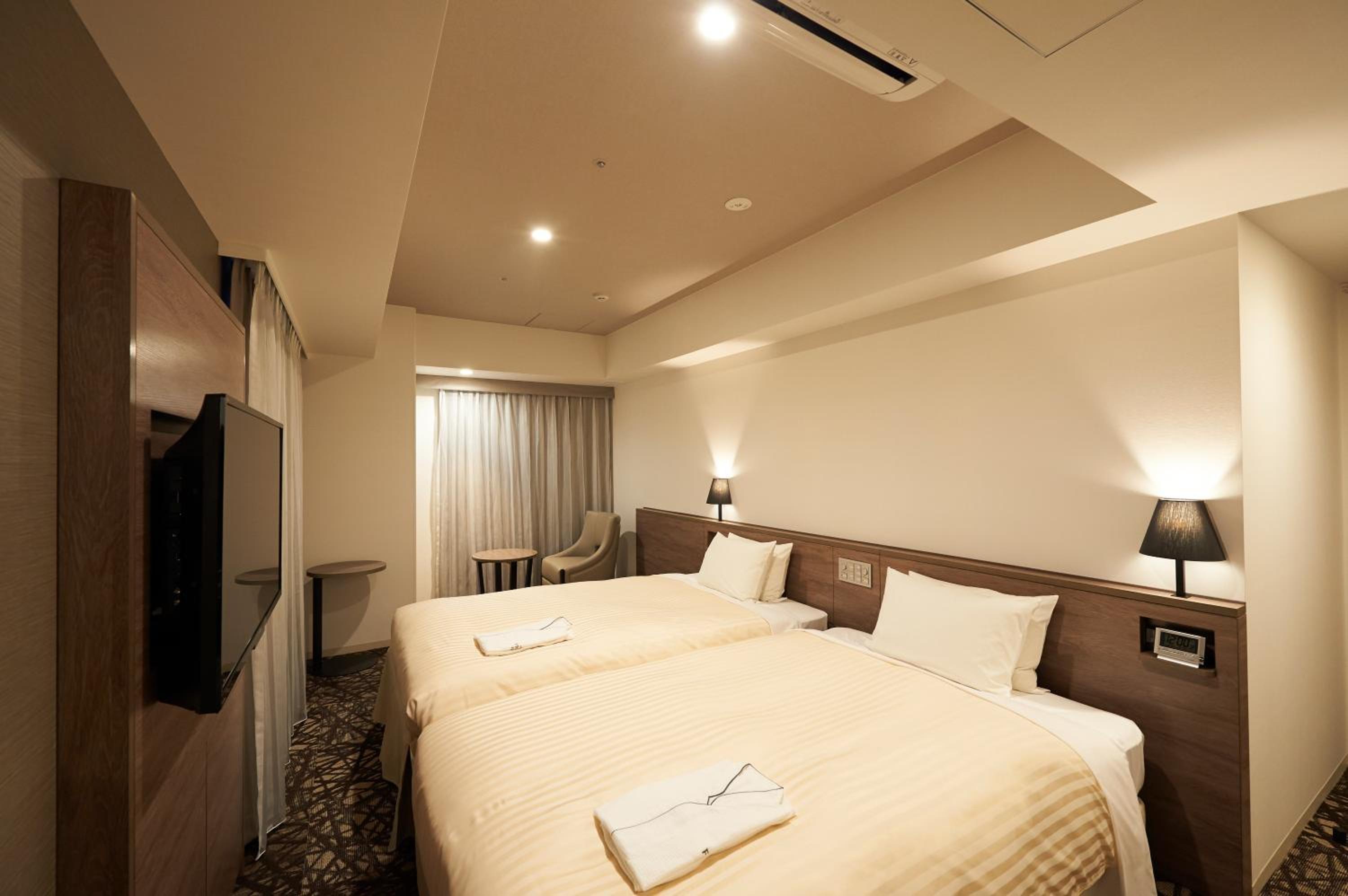 Premium Triple Room - Non-Smoking photo 2