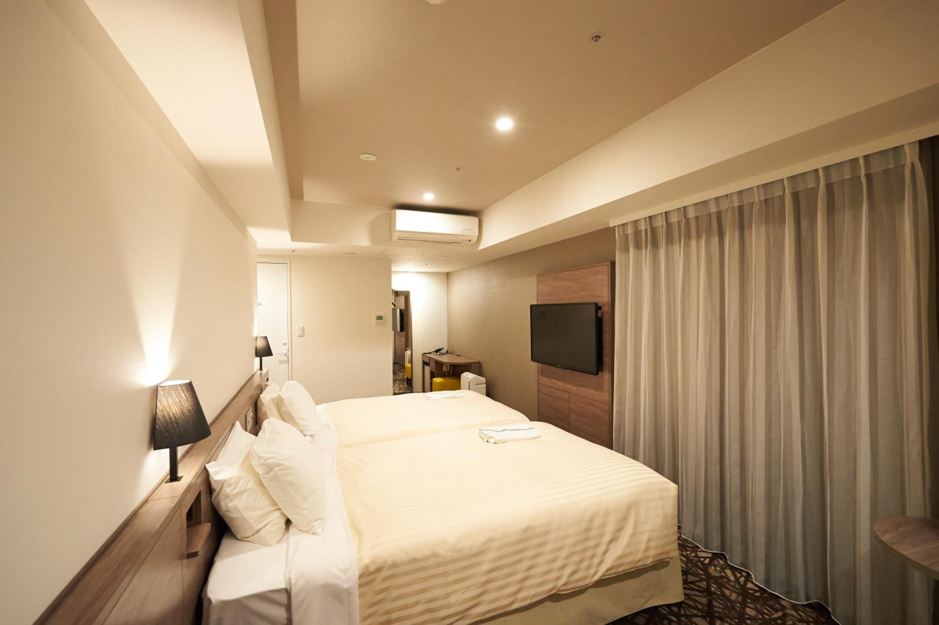 Premium Triple Room - Non-Smoking photo 2