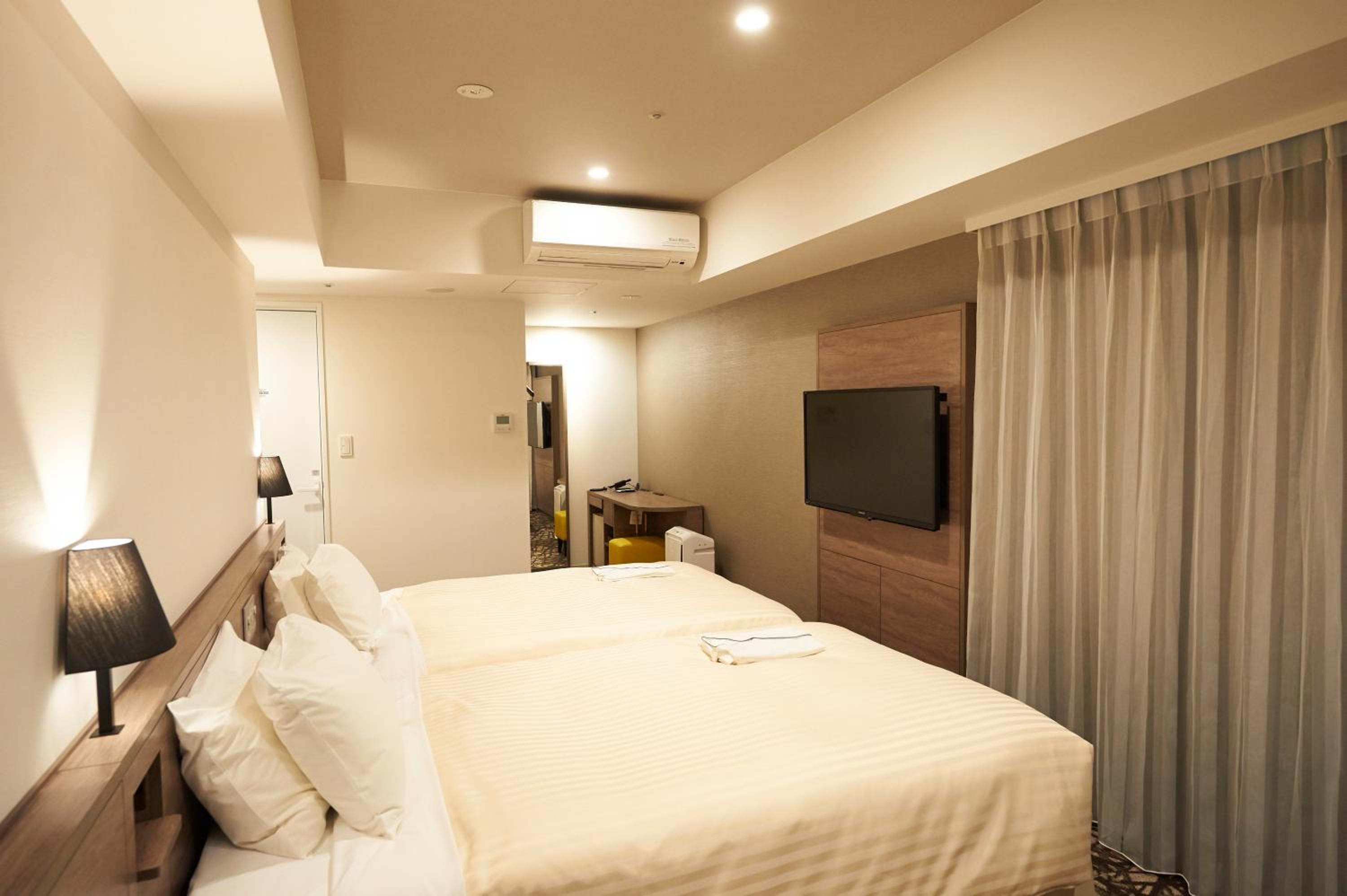 Premium Triple Room - Non-Smoking photo 3