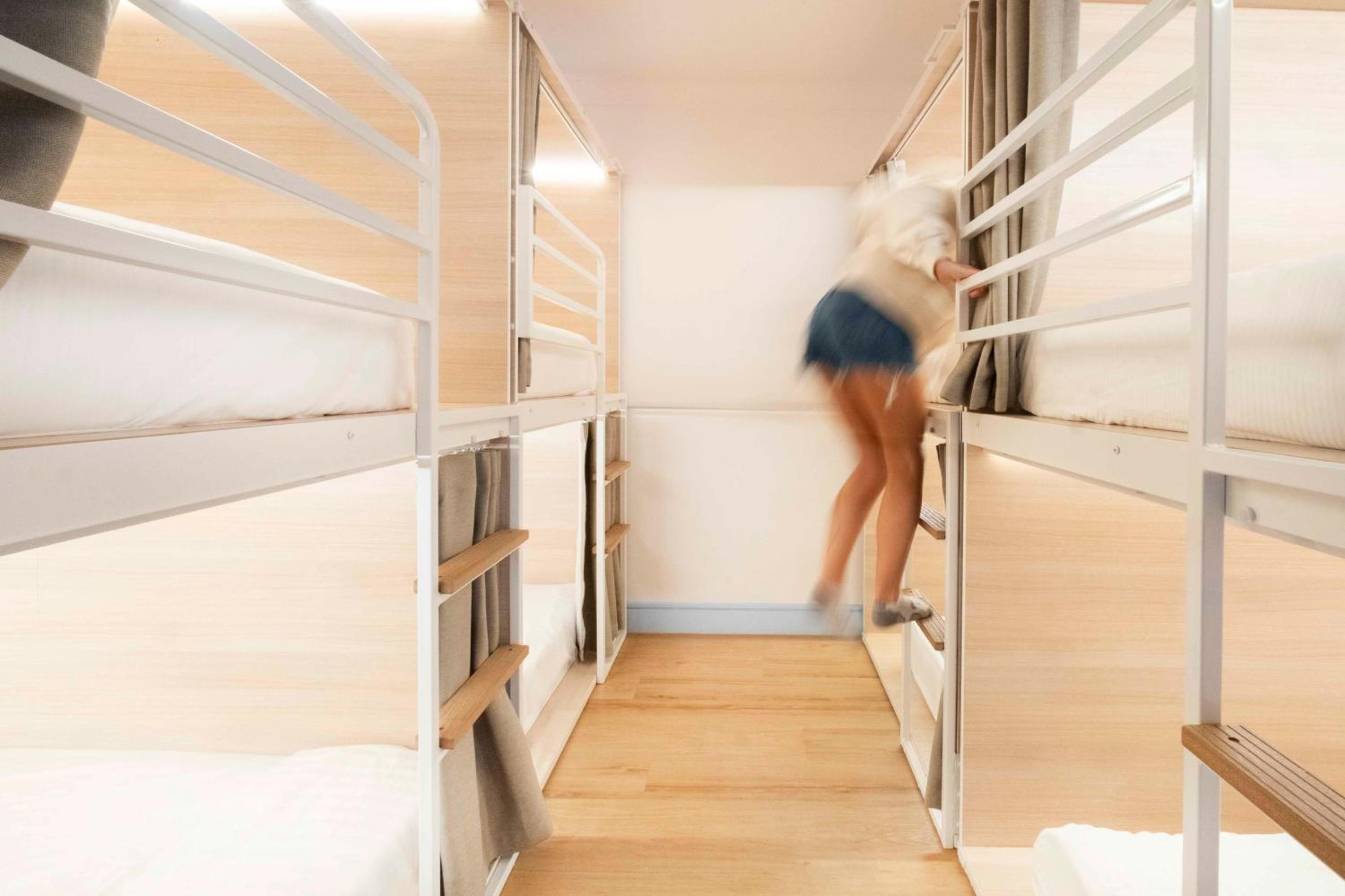 Entire 8 Pod Dorm photo 2