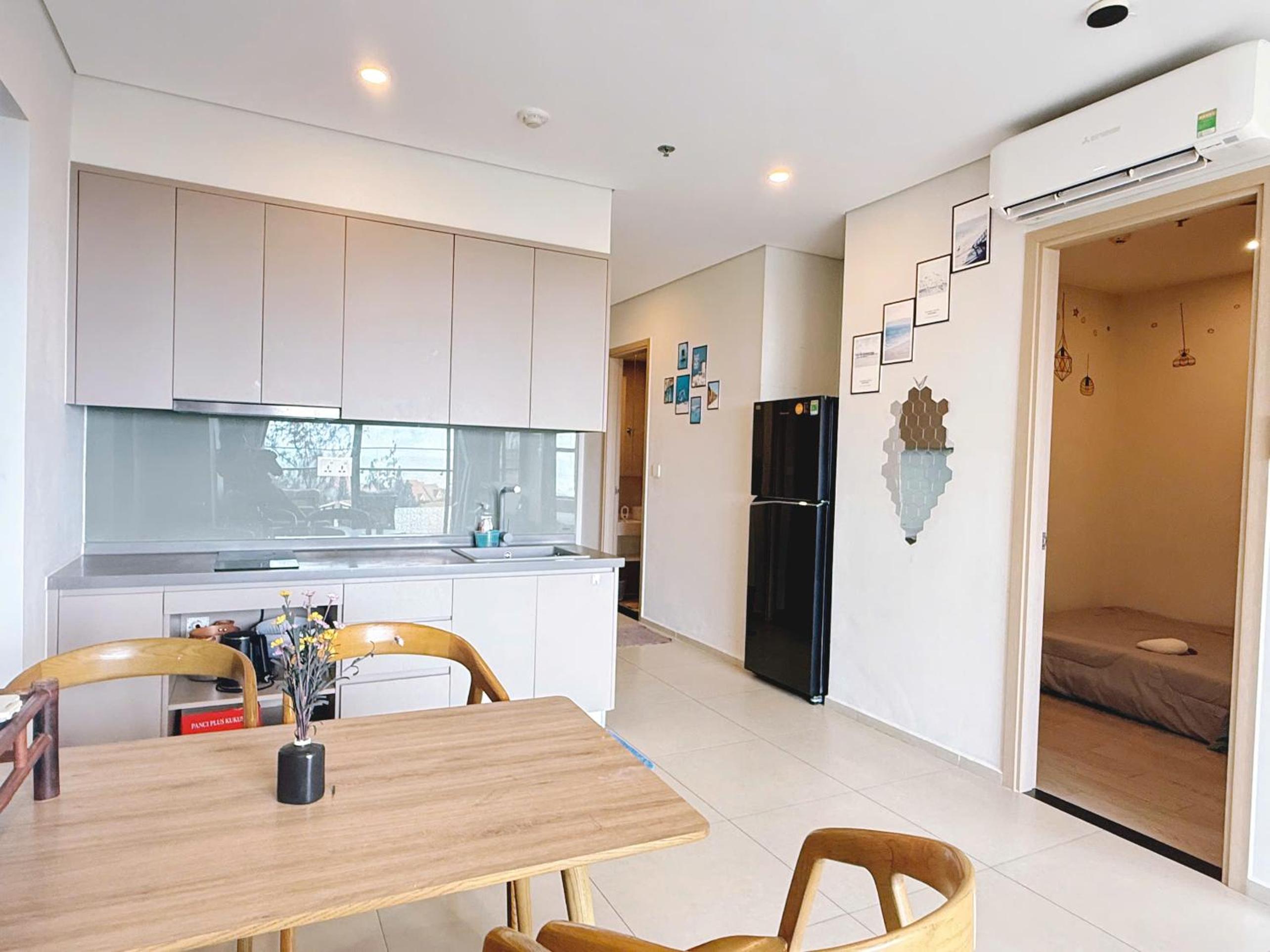 Three-Bedroom Apartment with Ocean View photo 2