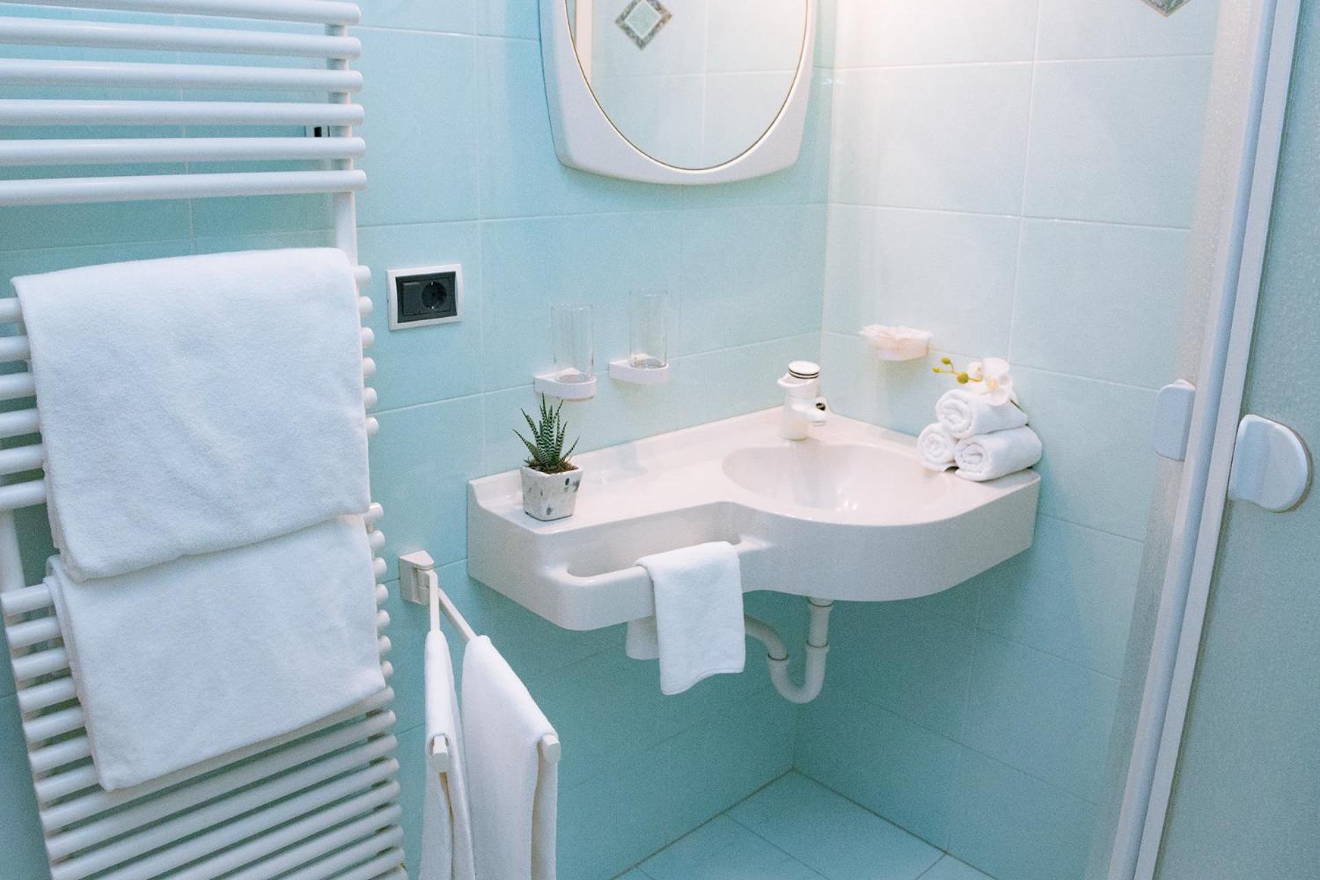 Executive Double Room - Photo 8