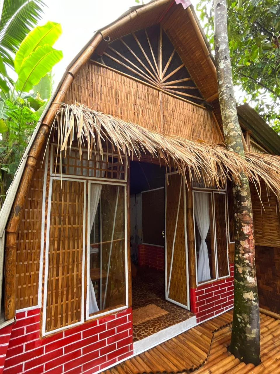 Deluxe Double Room with Balcony photo 3