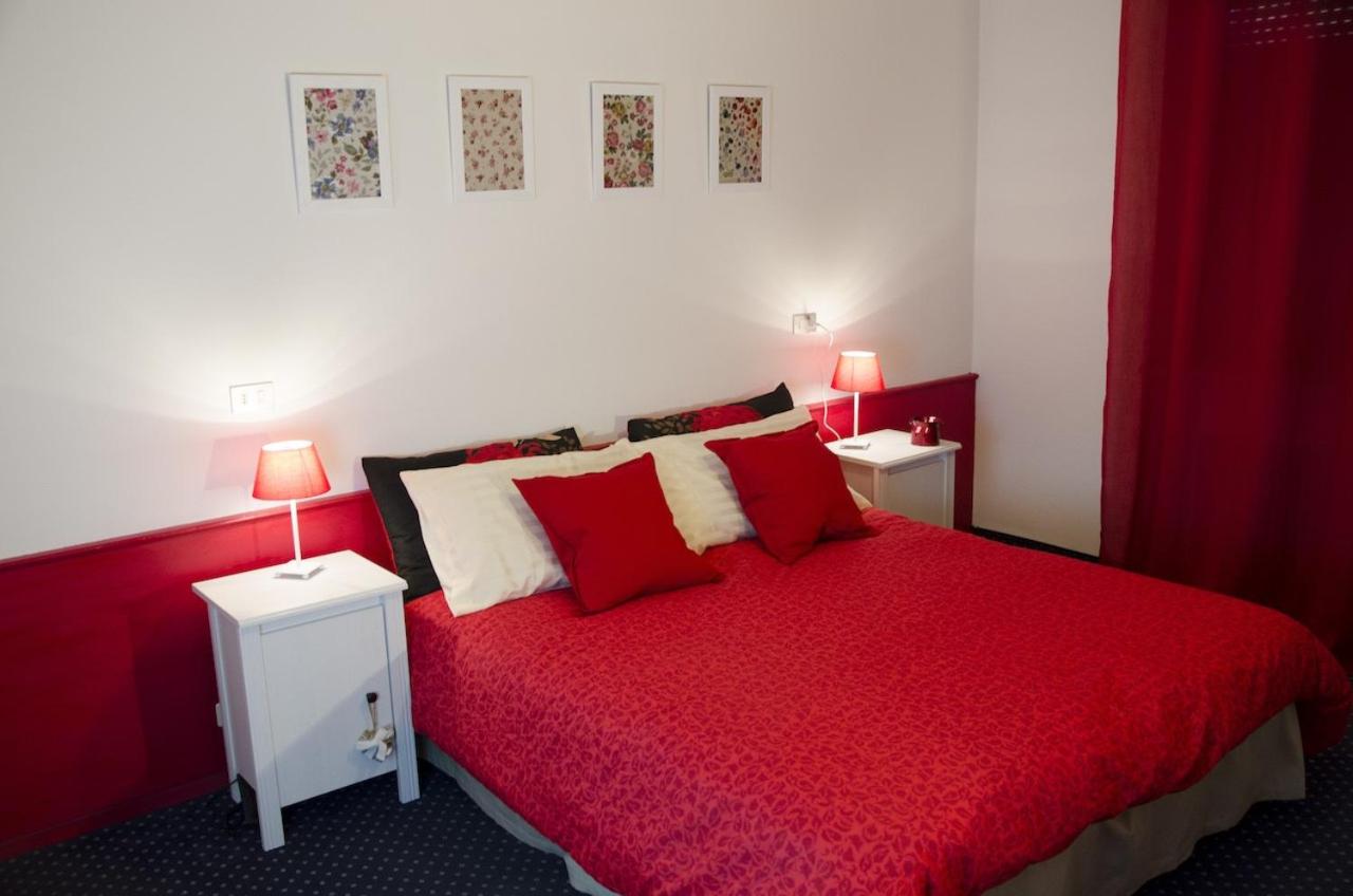 Quadruple Room with Private Bathroom