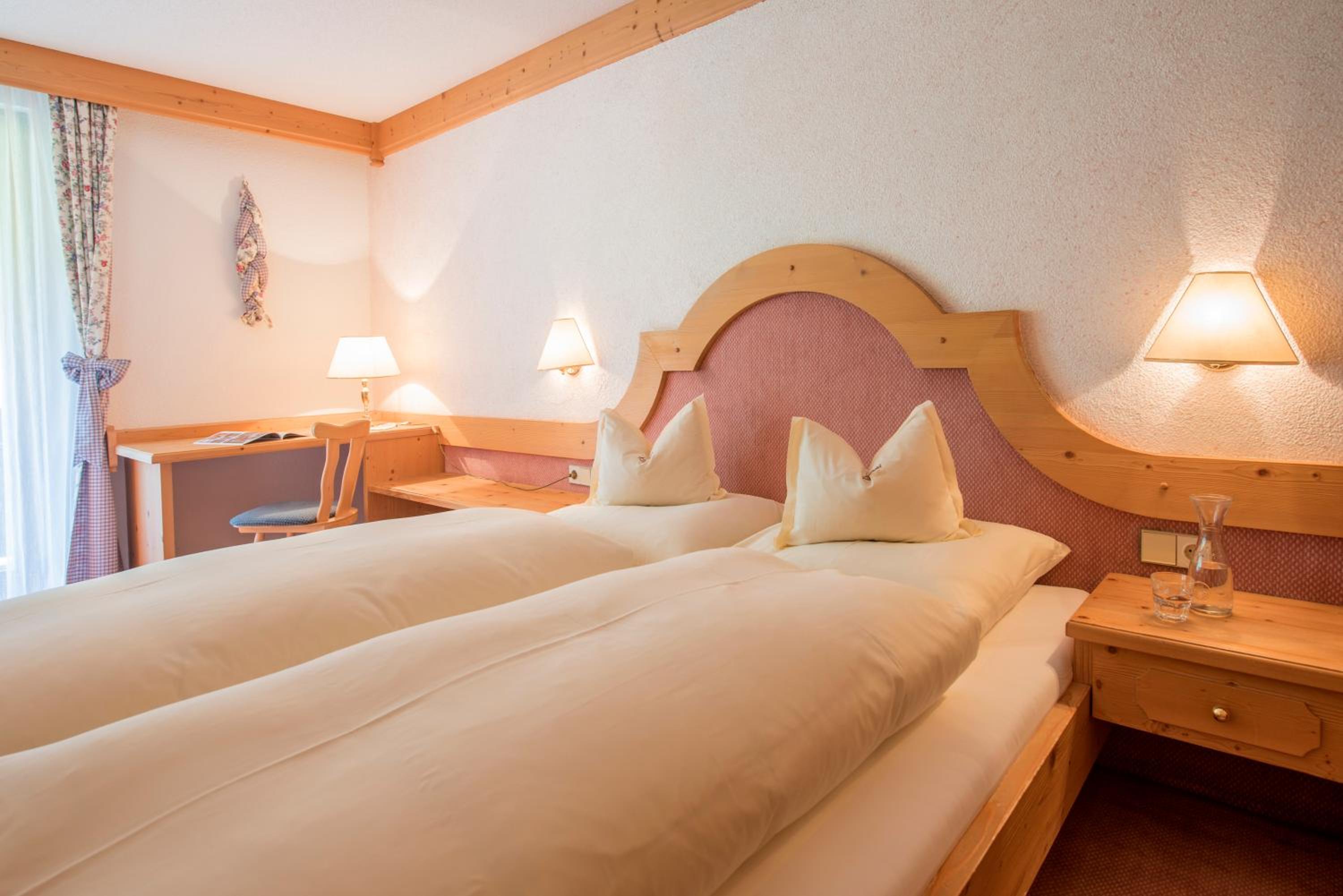 Standard Double Suite
