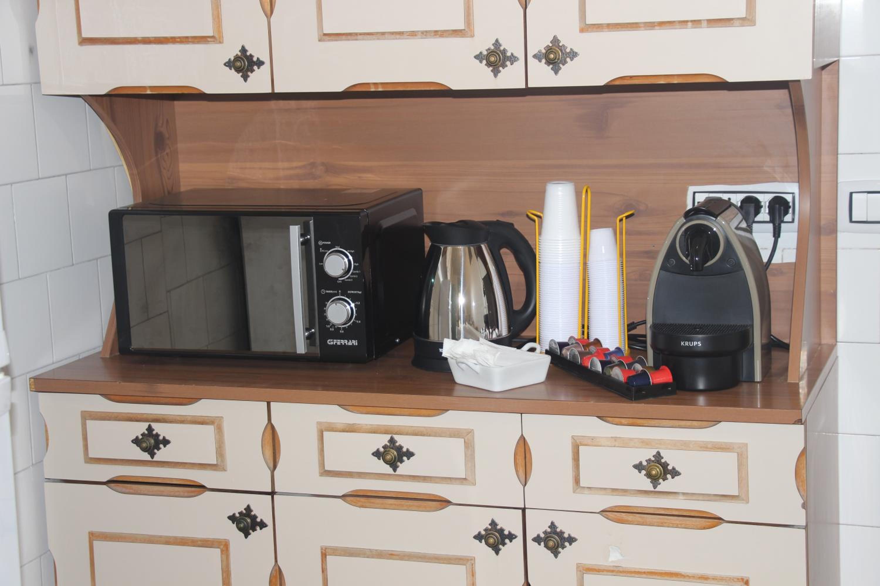 Quadruple Room with Private External Bathroom - Photo 13