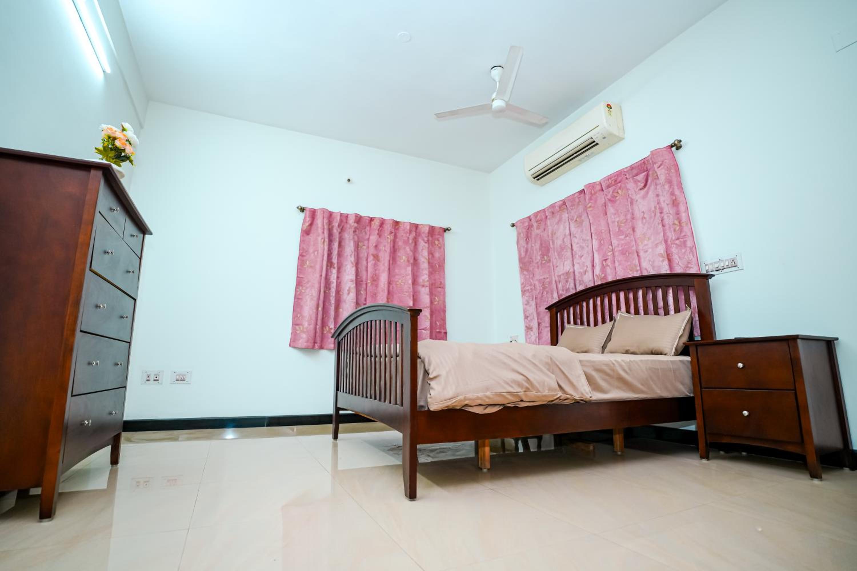 Superior Villa photo 3