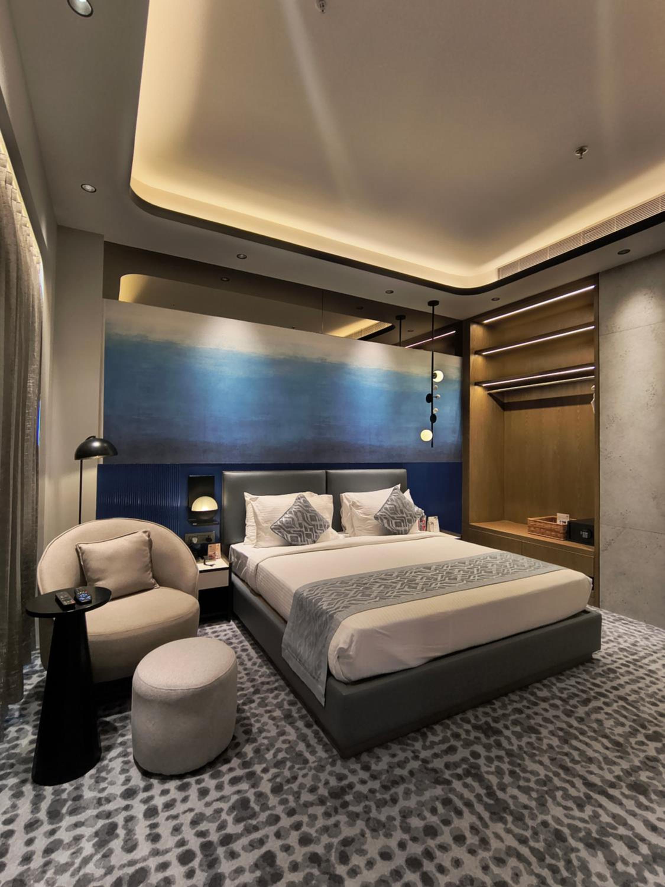 Premium Suite