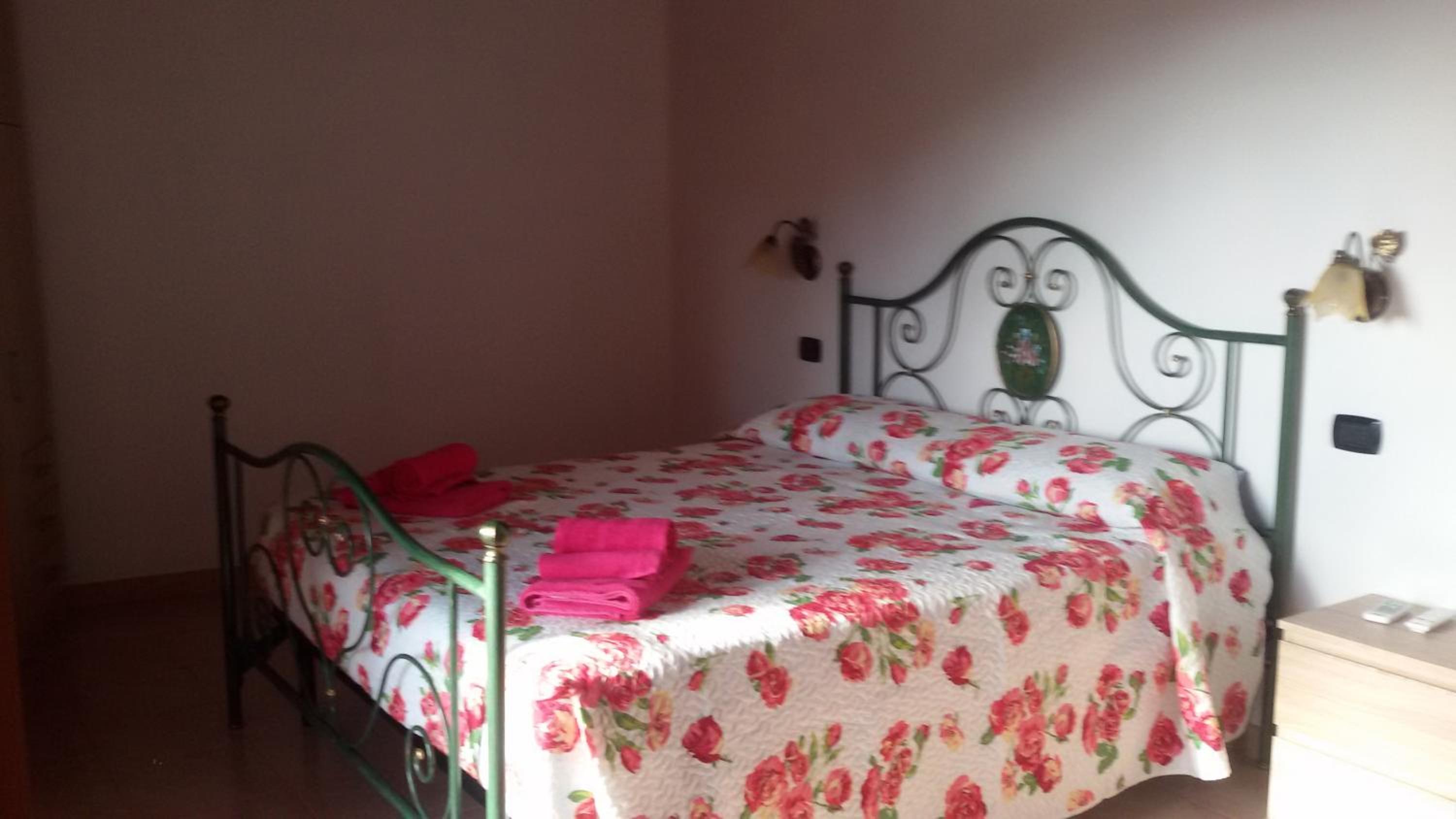 Double Room with Balcony - Photo 1