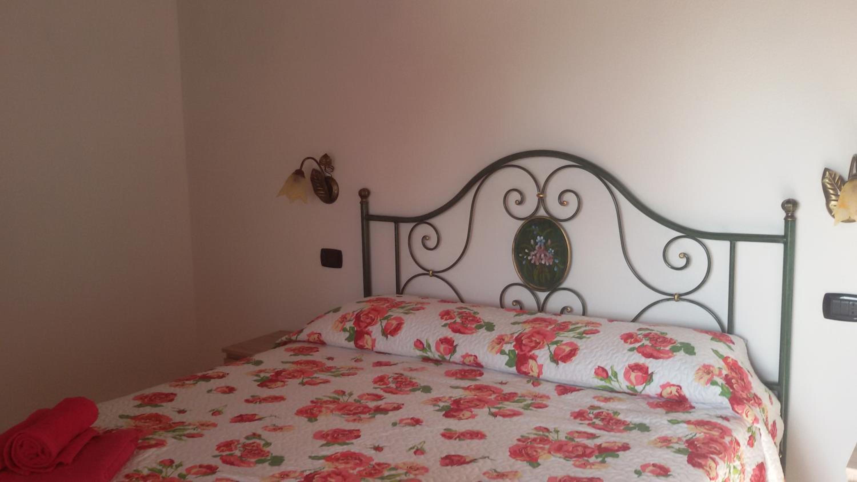 Double Room with Balcony - Photo 13