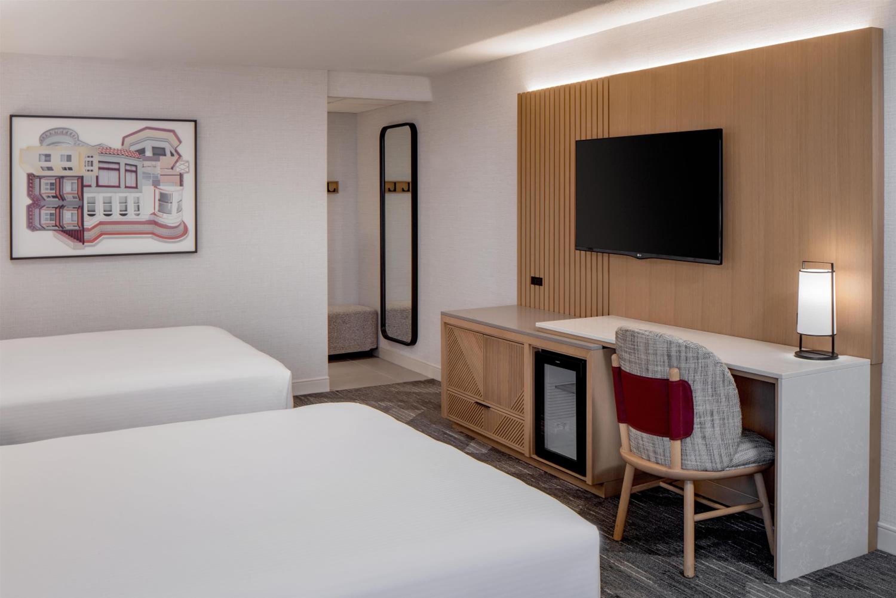 Queen Room with Two Queen Beds - Photo 9