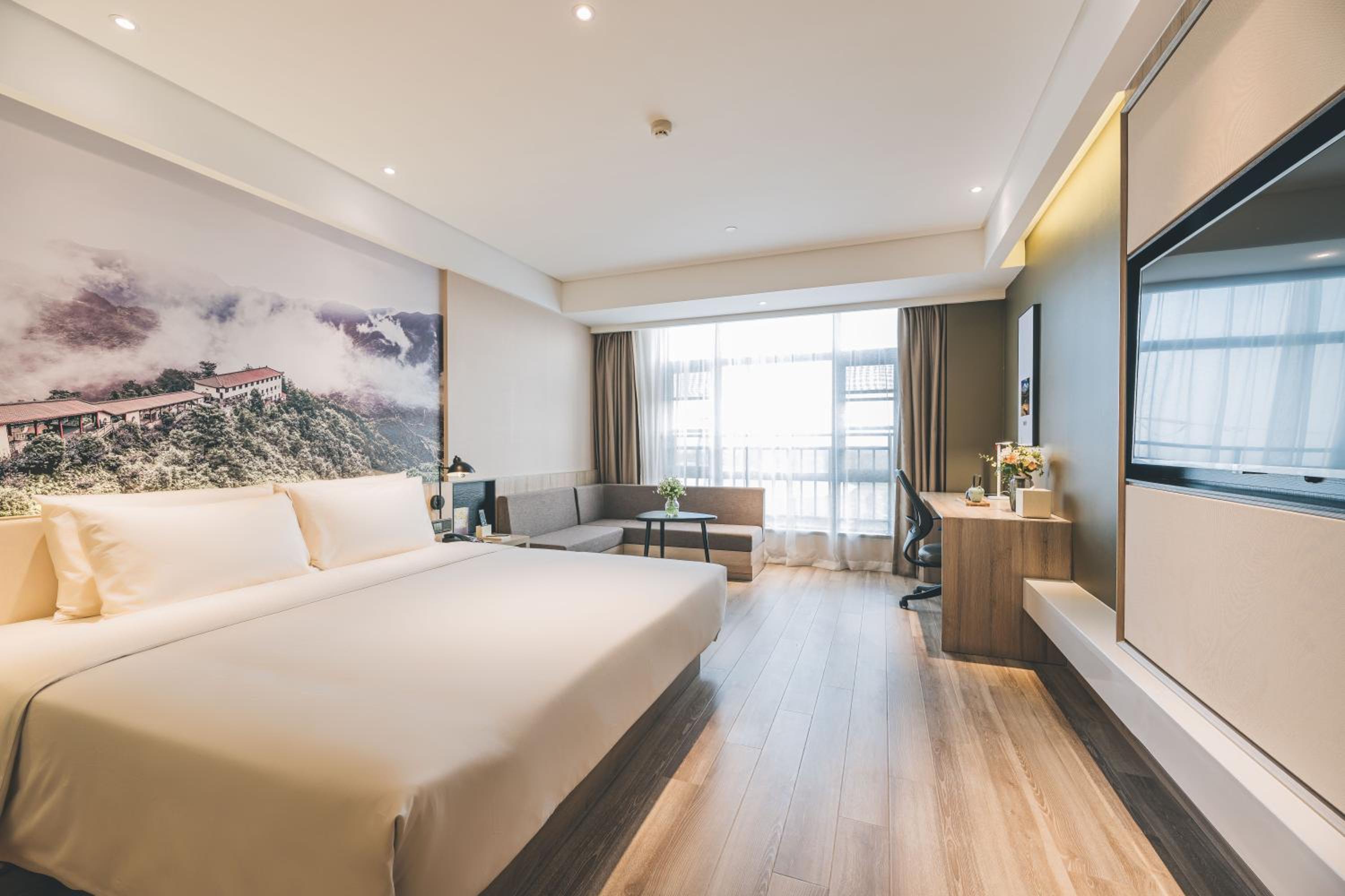 Elegant Double Room photo 1