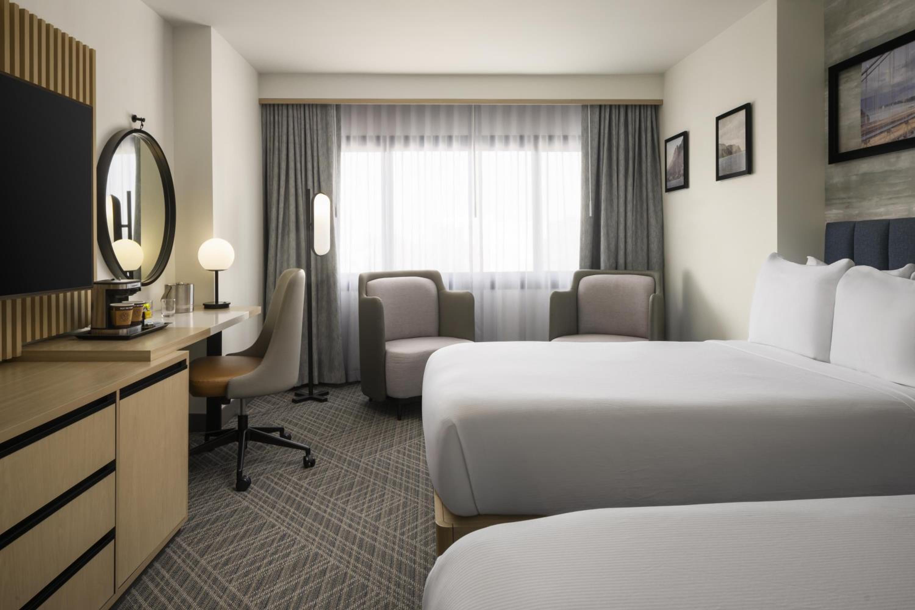 Double Room with Two Double Beds - Non-Smoking photo 3