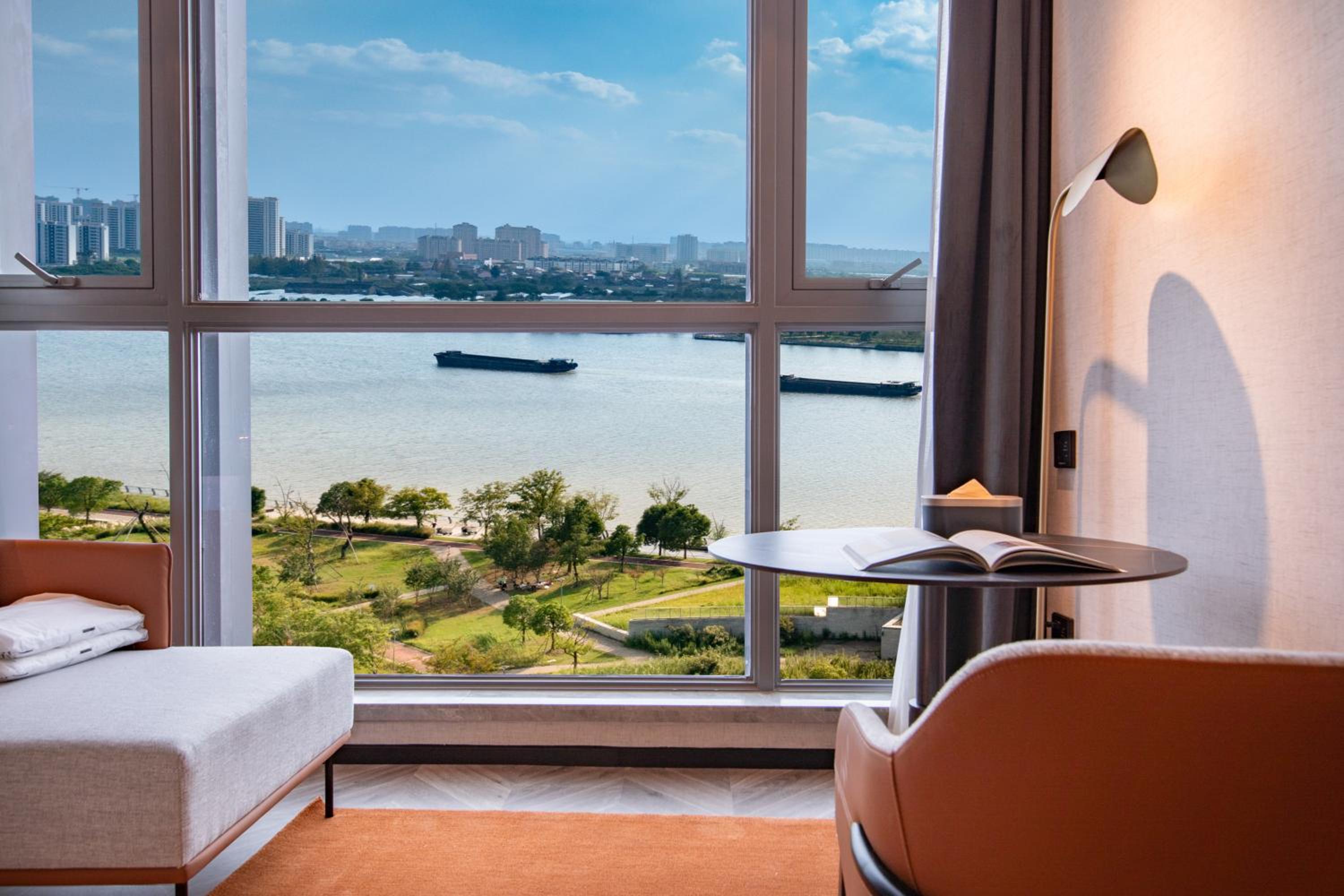 Jimu Twin Room with River View photo 1