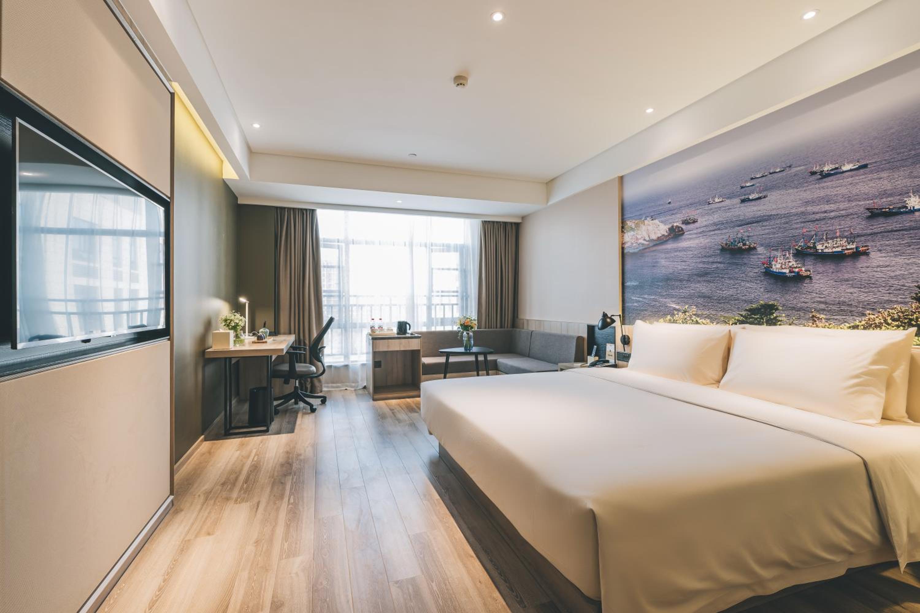 Elegant Double Room photo 3