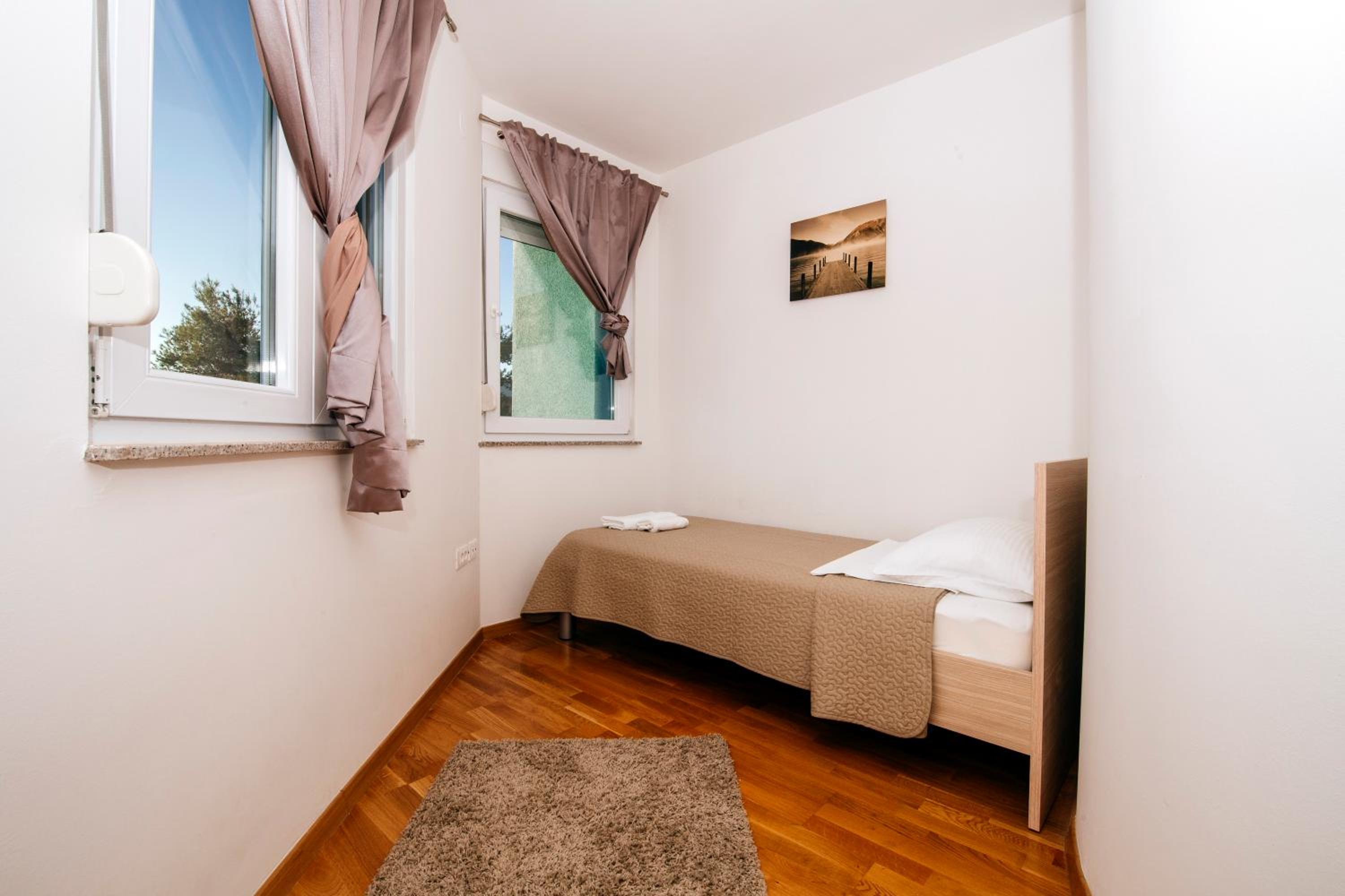 Deluxe Apartment - Photo 18