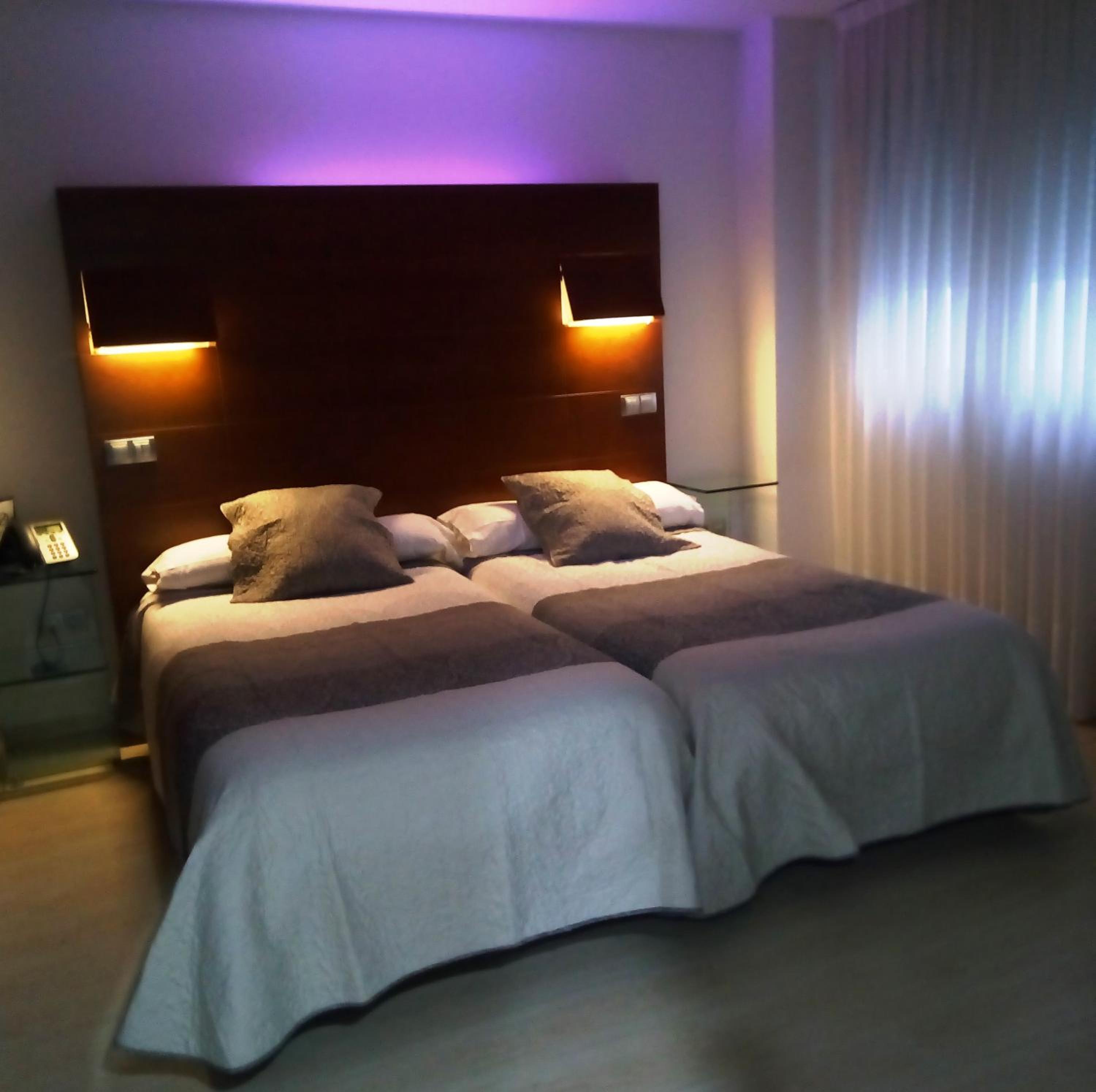 Double or Twin Room - Photo 7