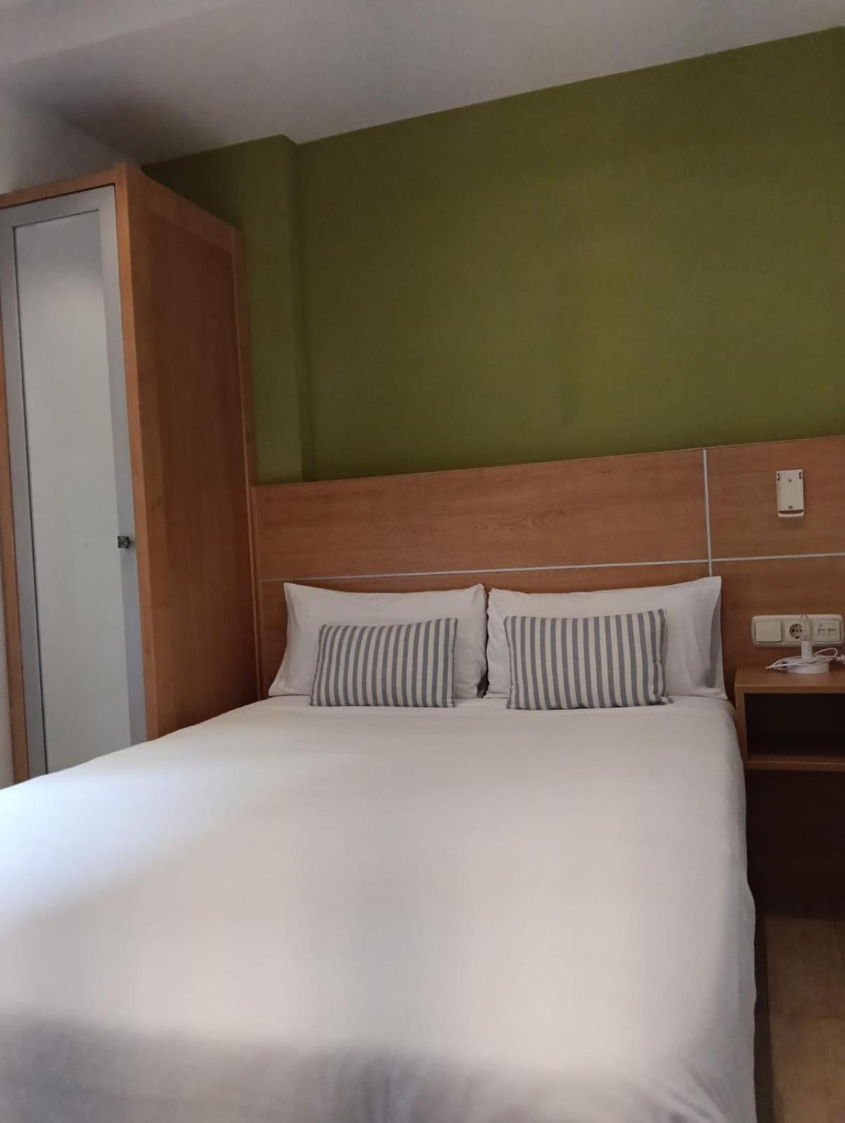 Small Double Room photo 3