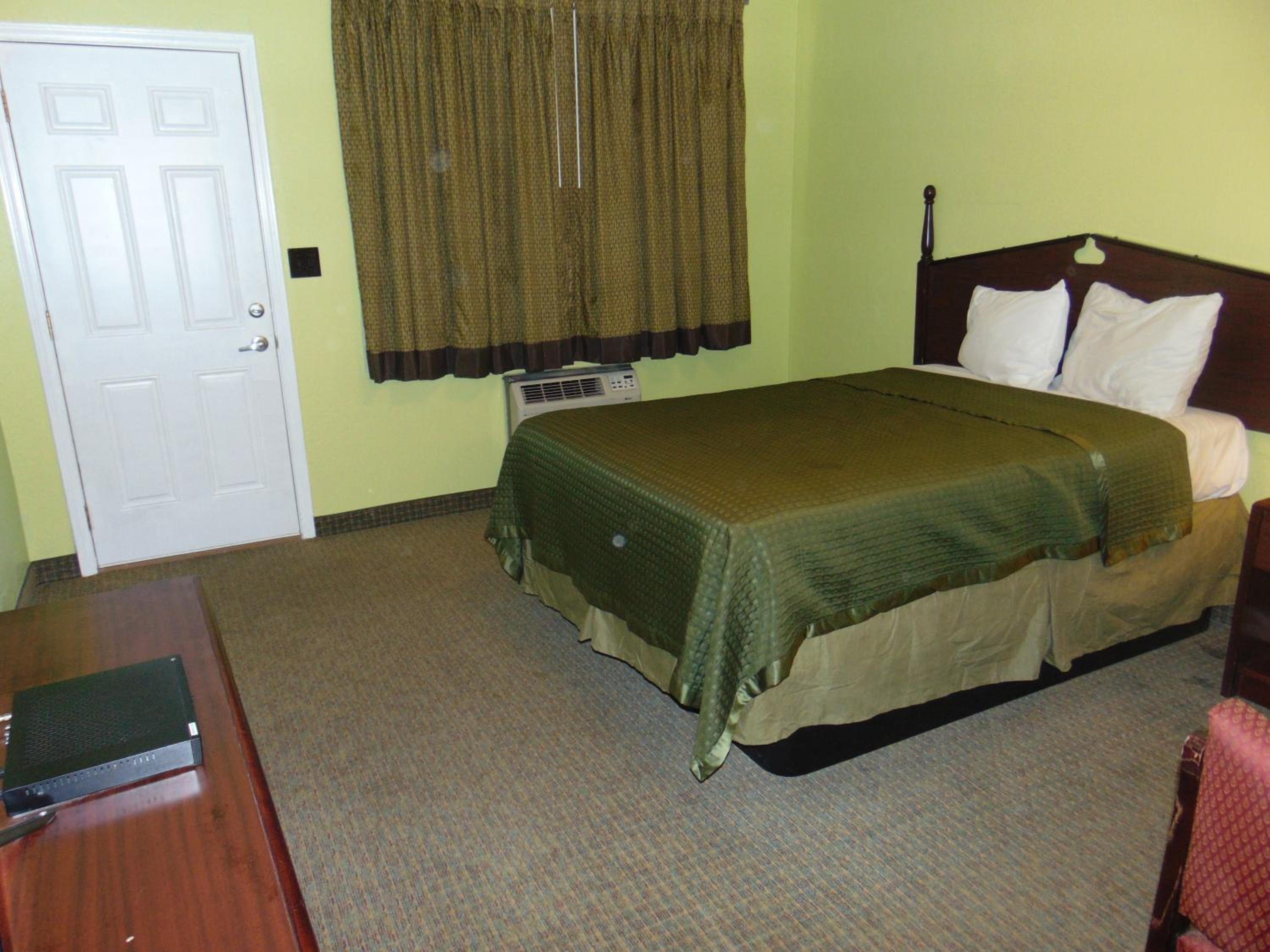 Economy Twin Room