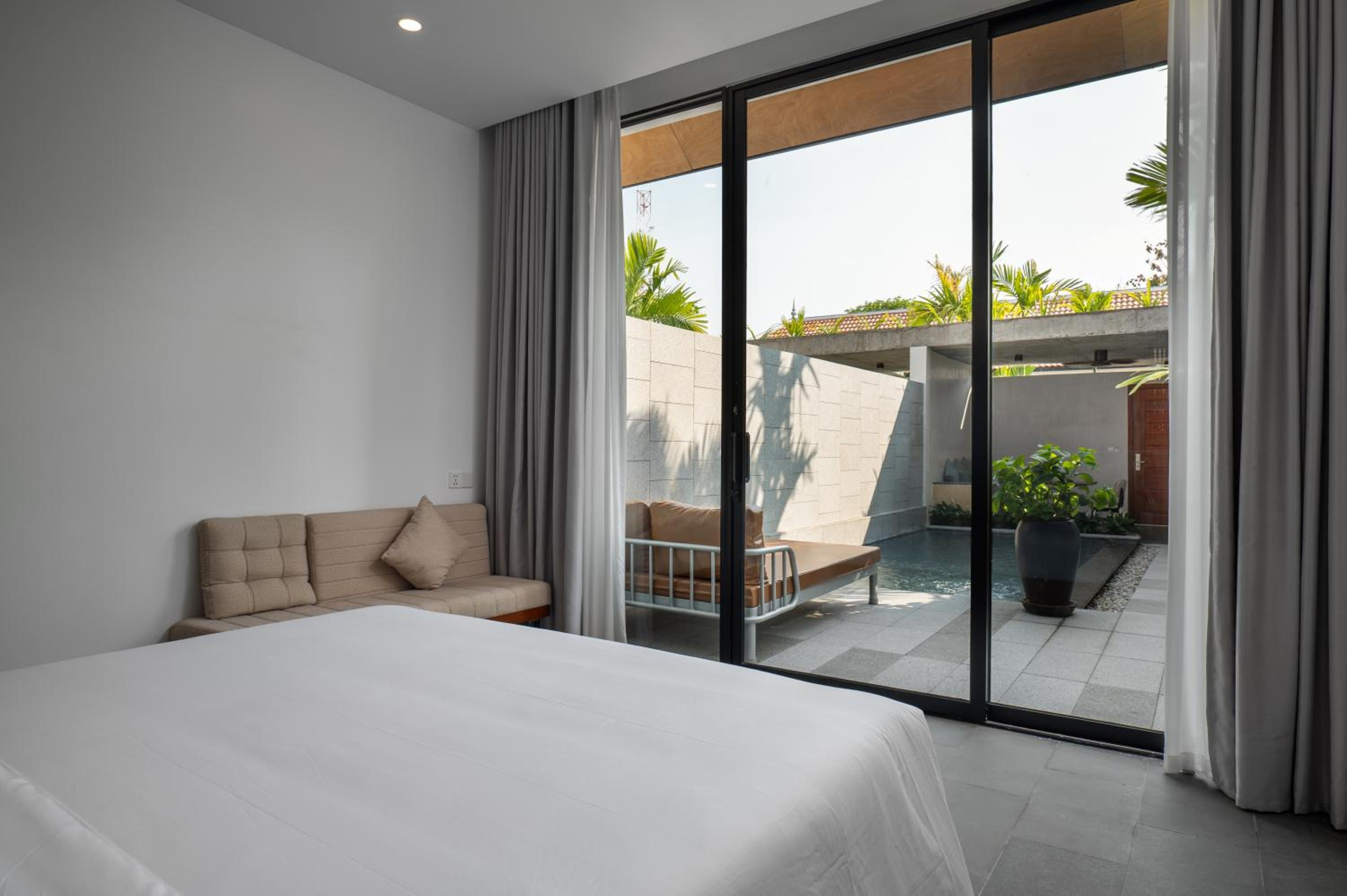 Private Pool Villa 1-Bedroom - Free Airport Pickup and Minibar - Photo 5