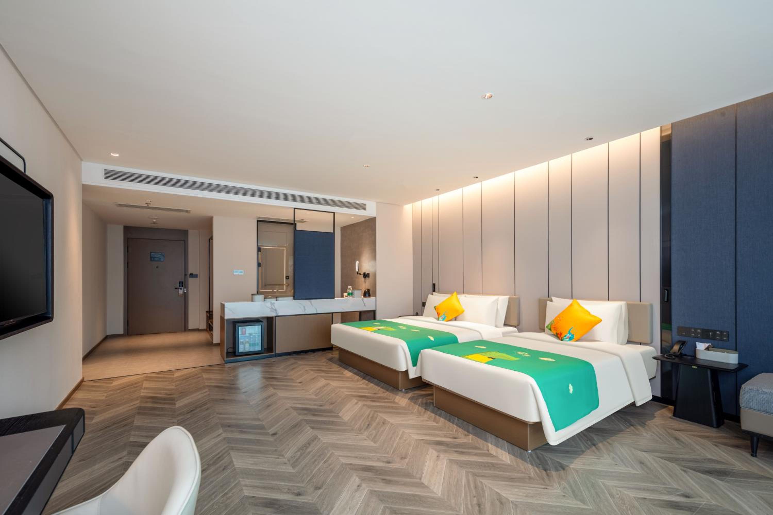 Jimu Family Room photo 1