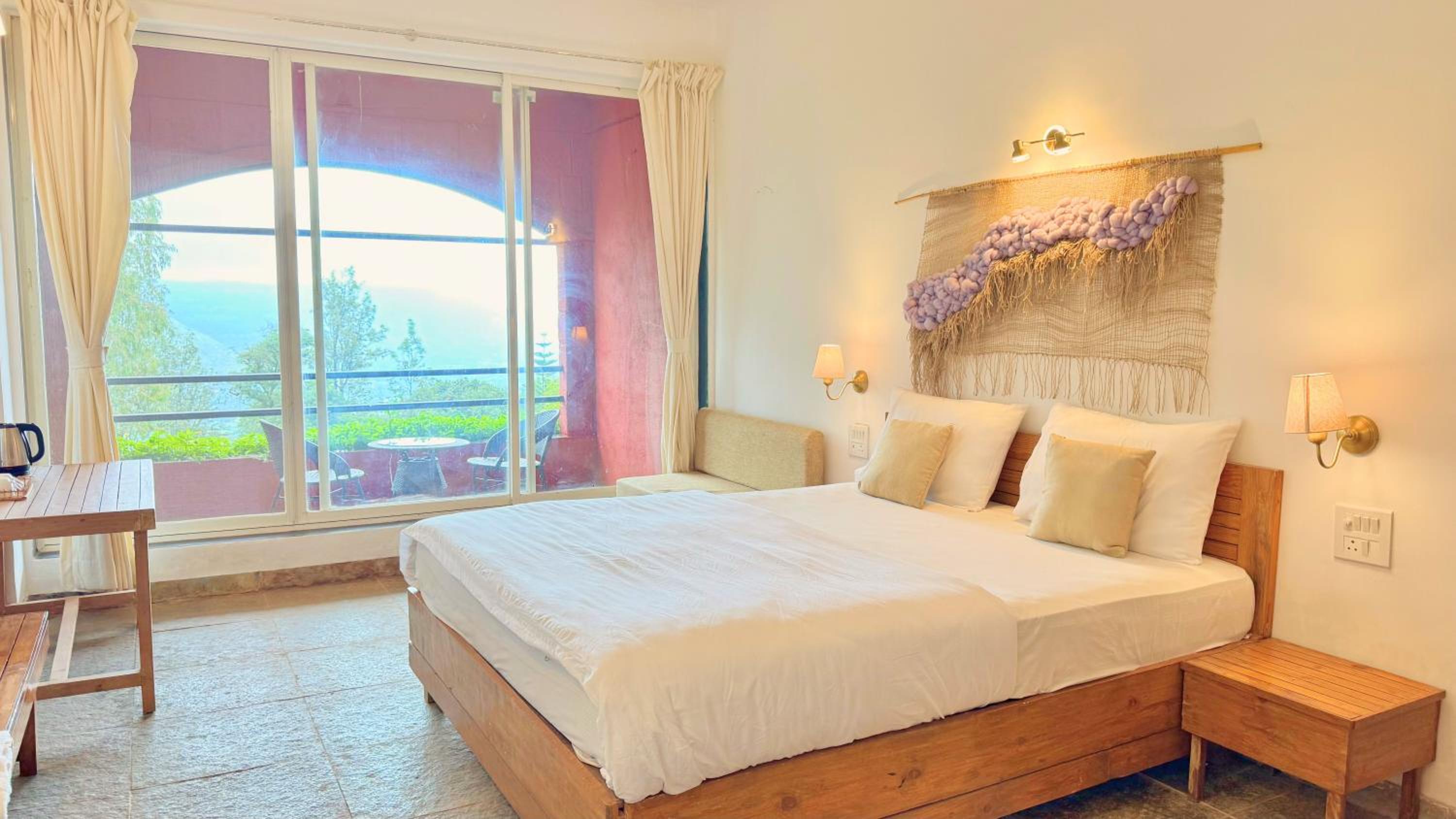 Suite with Lake View photo 1