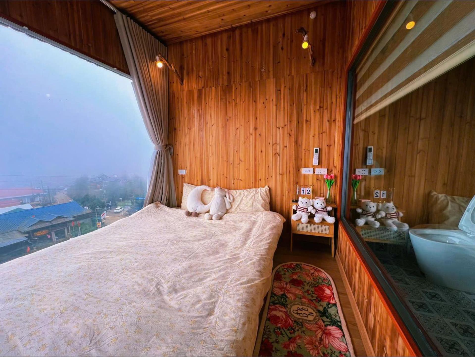 Deluxe Single Room with Balcony