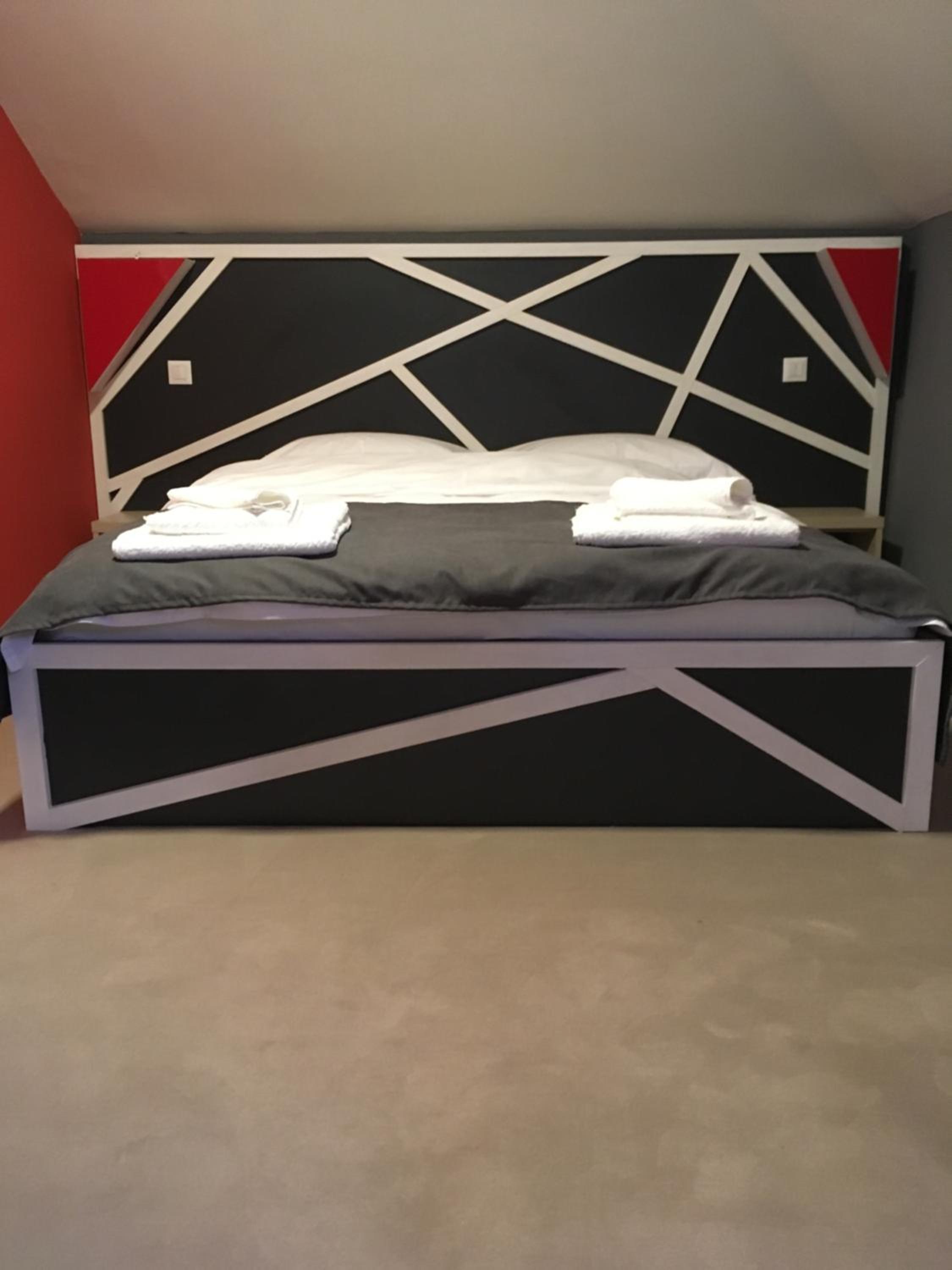 Standard King Room - Photo 1