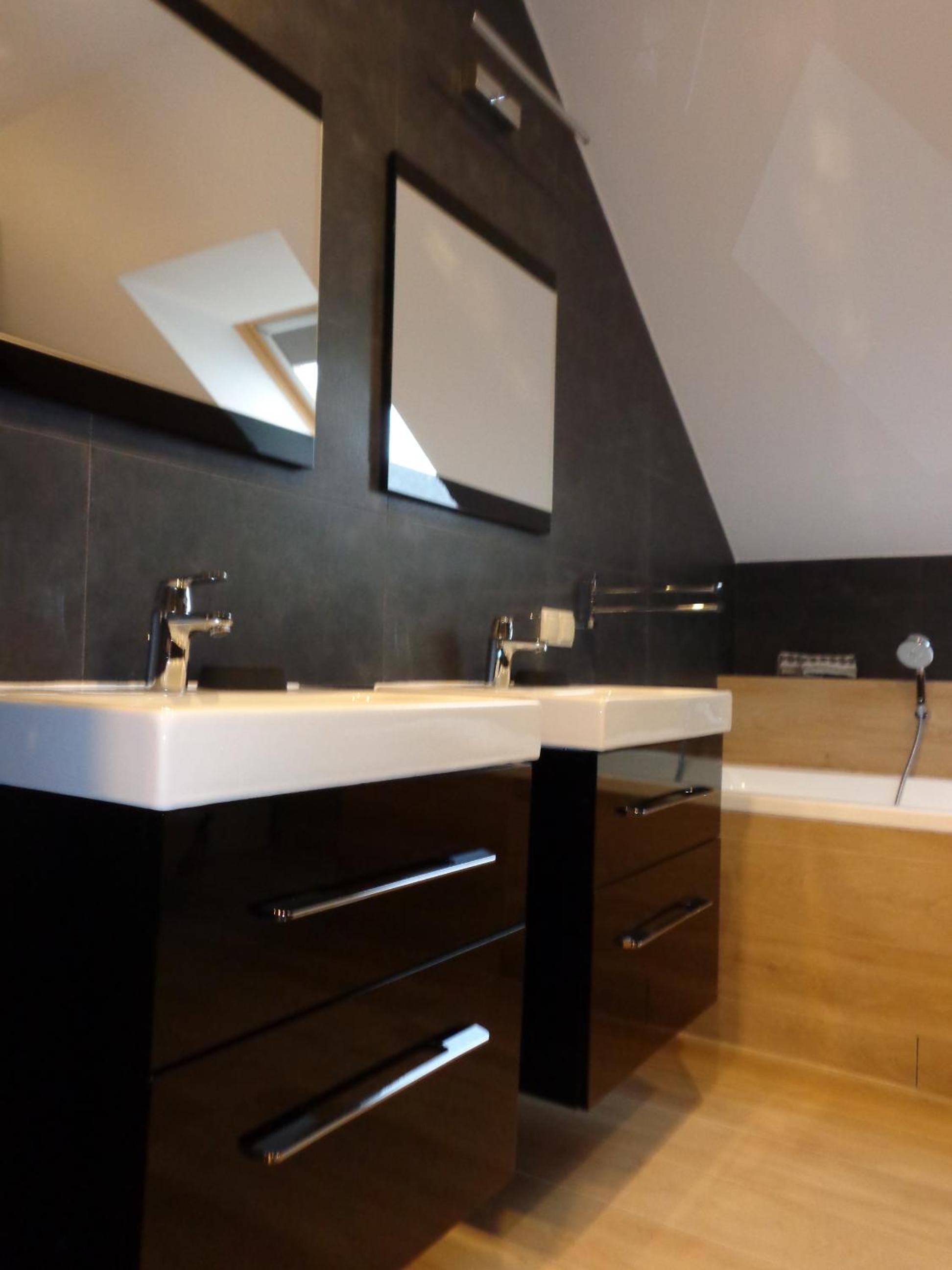 Three-Bedroom Chalet - Photo 15