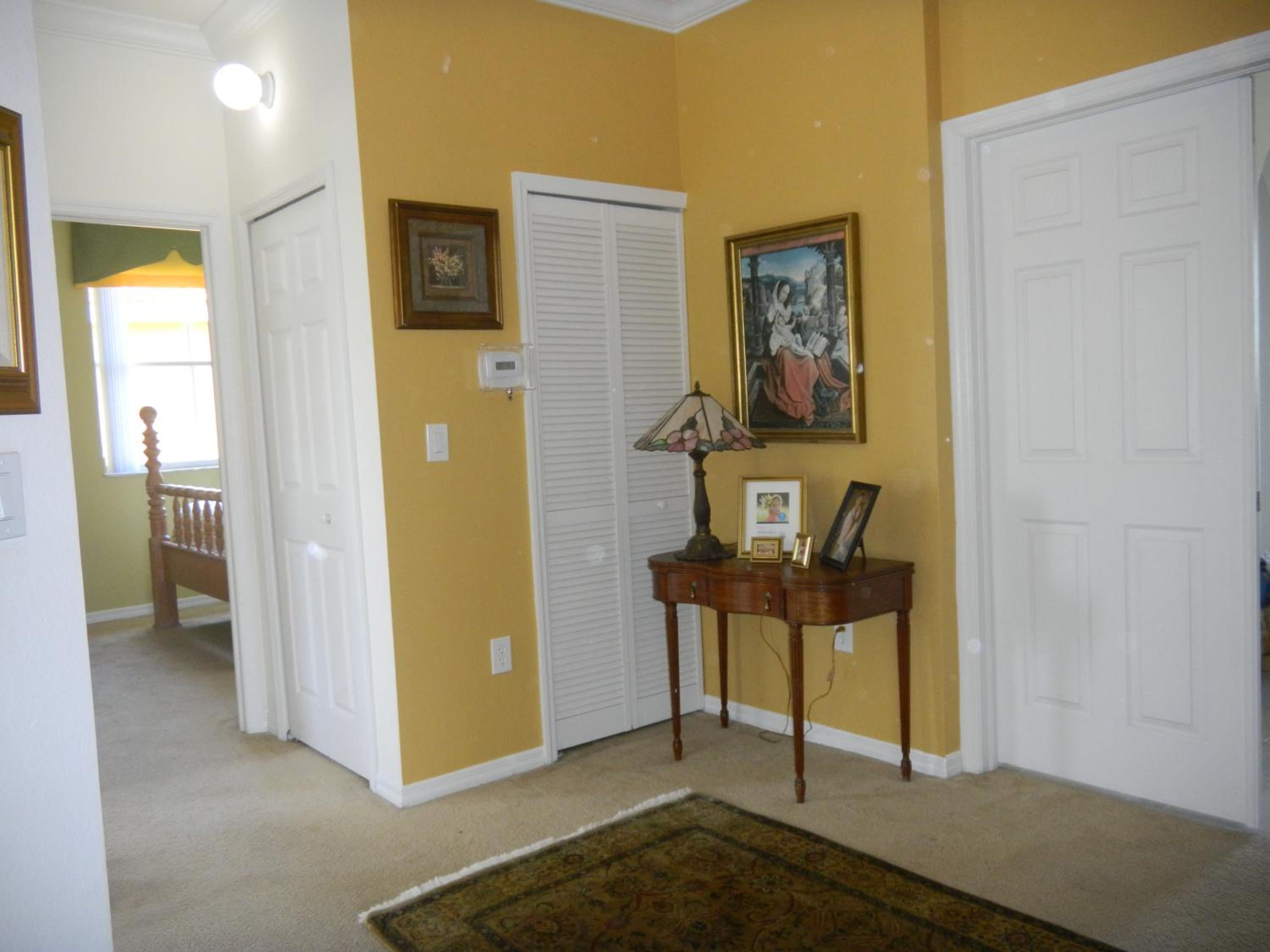 Four-Bedroom House photo 2