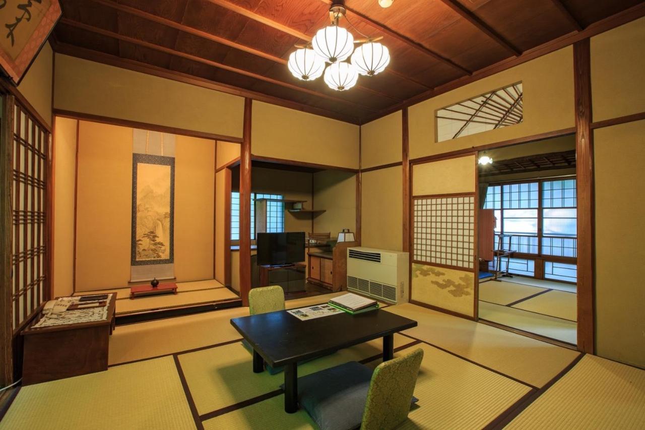 "Sakura#6" with Shared Bathroom
