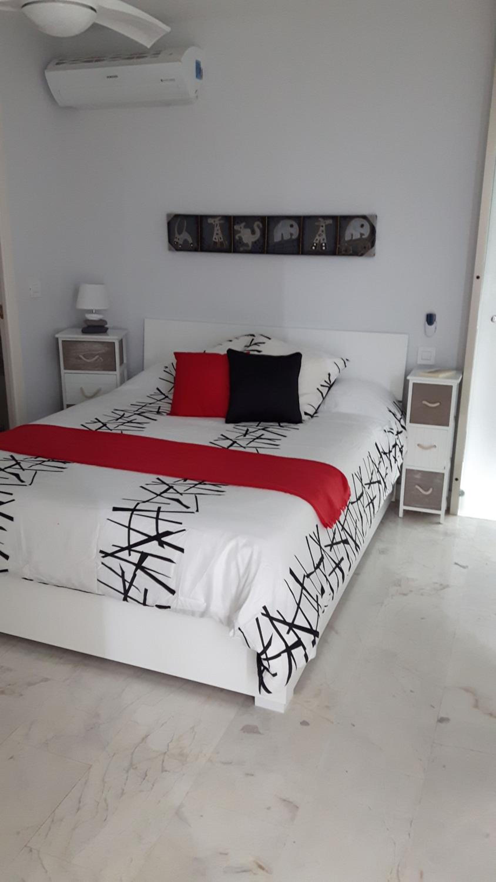 Apartment with Sea View - Photo 20