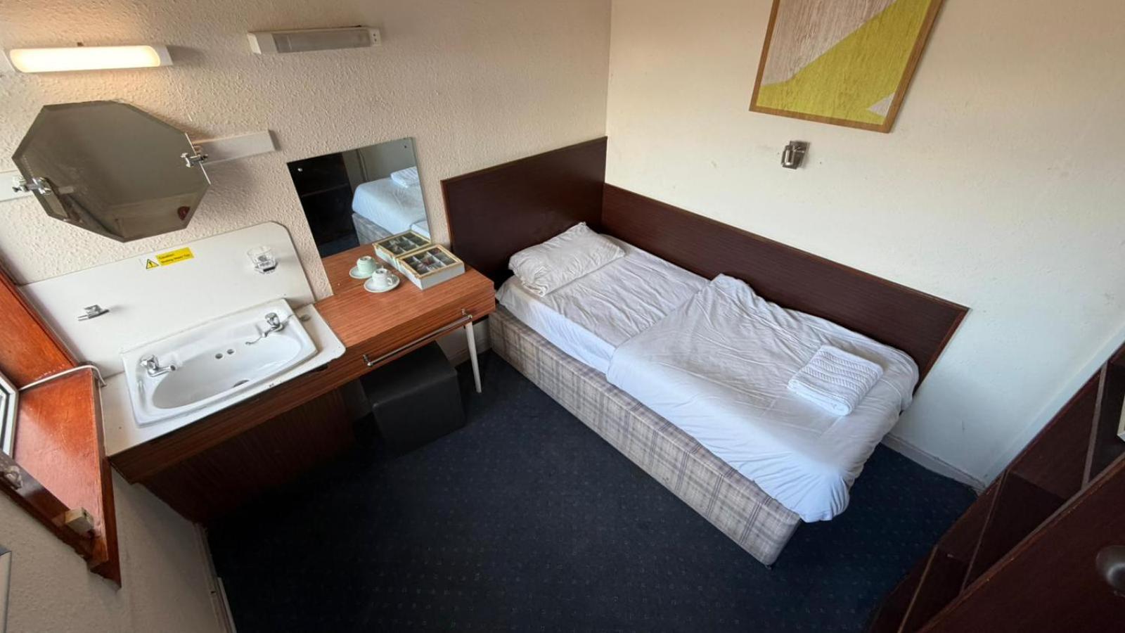 Standard Single Room with Shared Bathroom