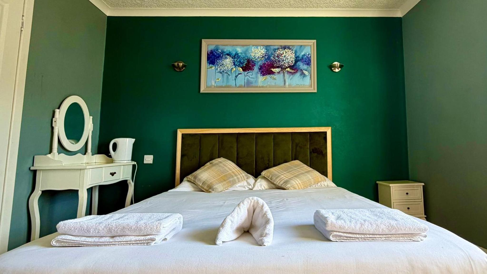 Double Room with Private Bathroom - Photo 5