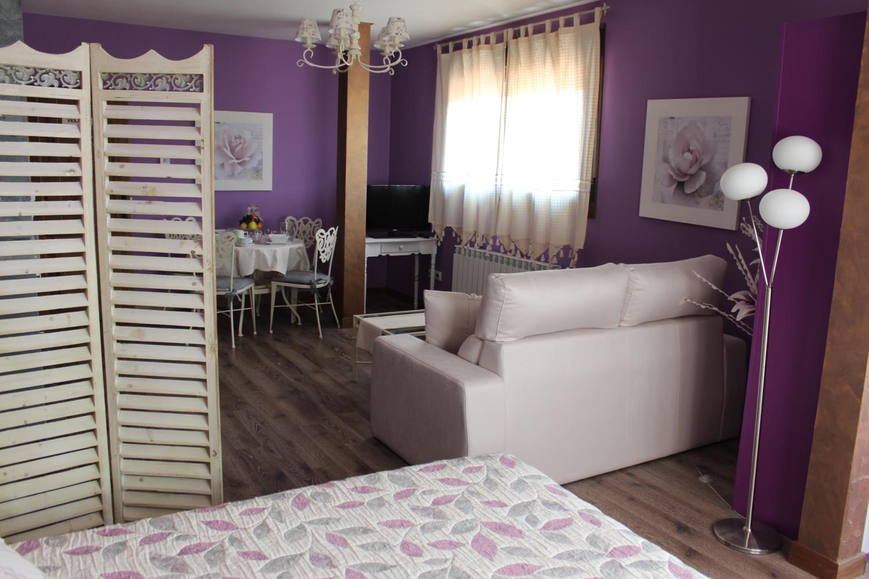 Apartment with Mountain View - Violeta - Photo 5